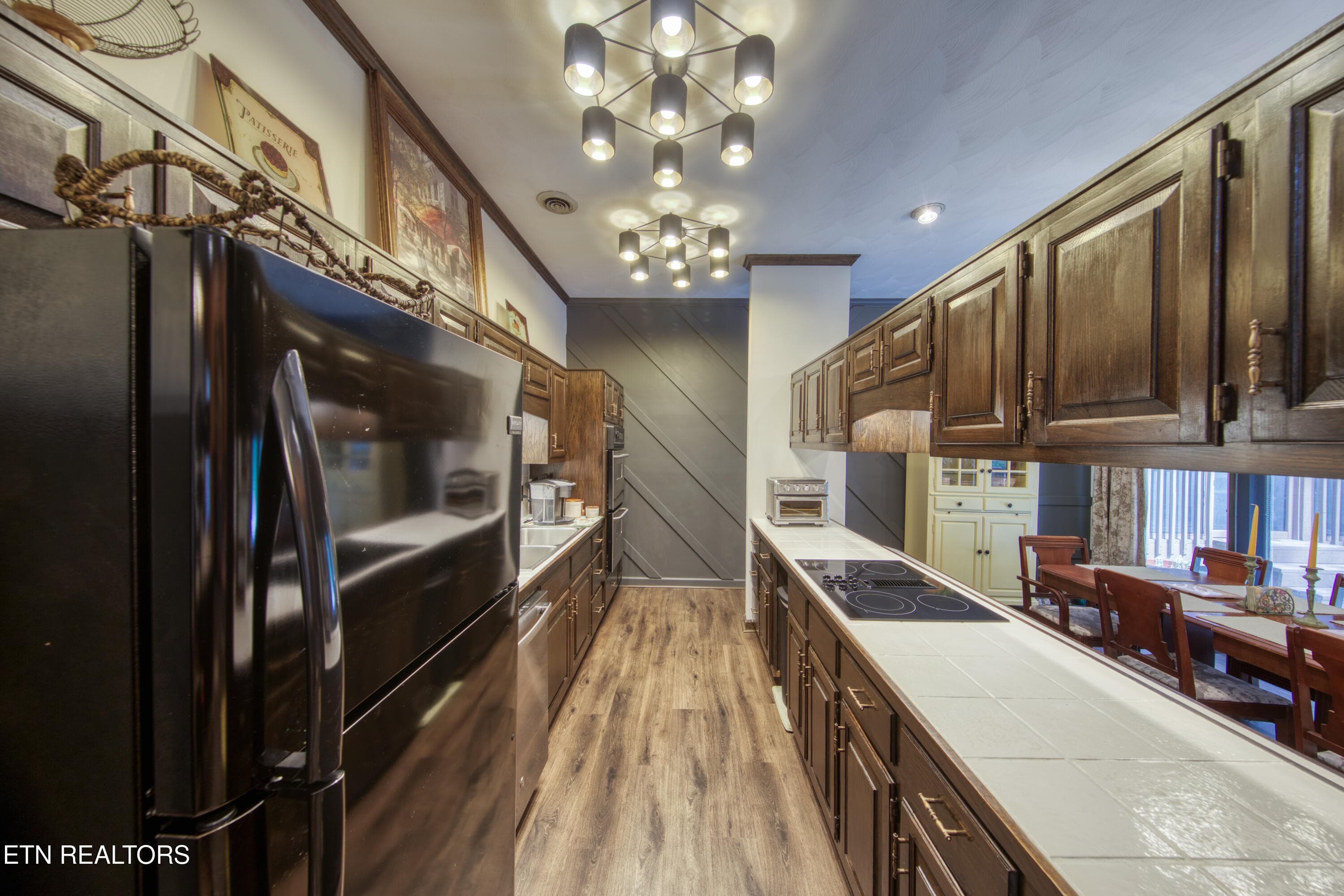 156 Hendrix Drive - 156 Hendrix Drive, Oak Ridge, TN 37830