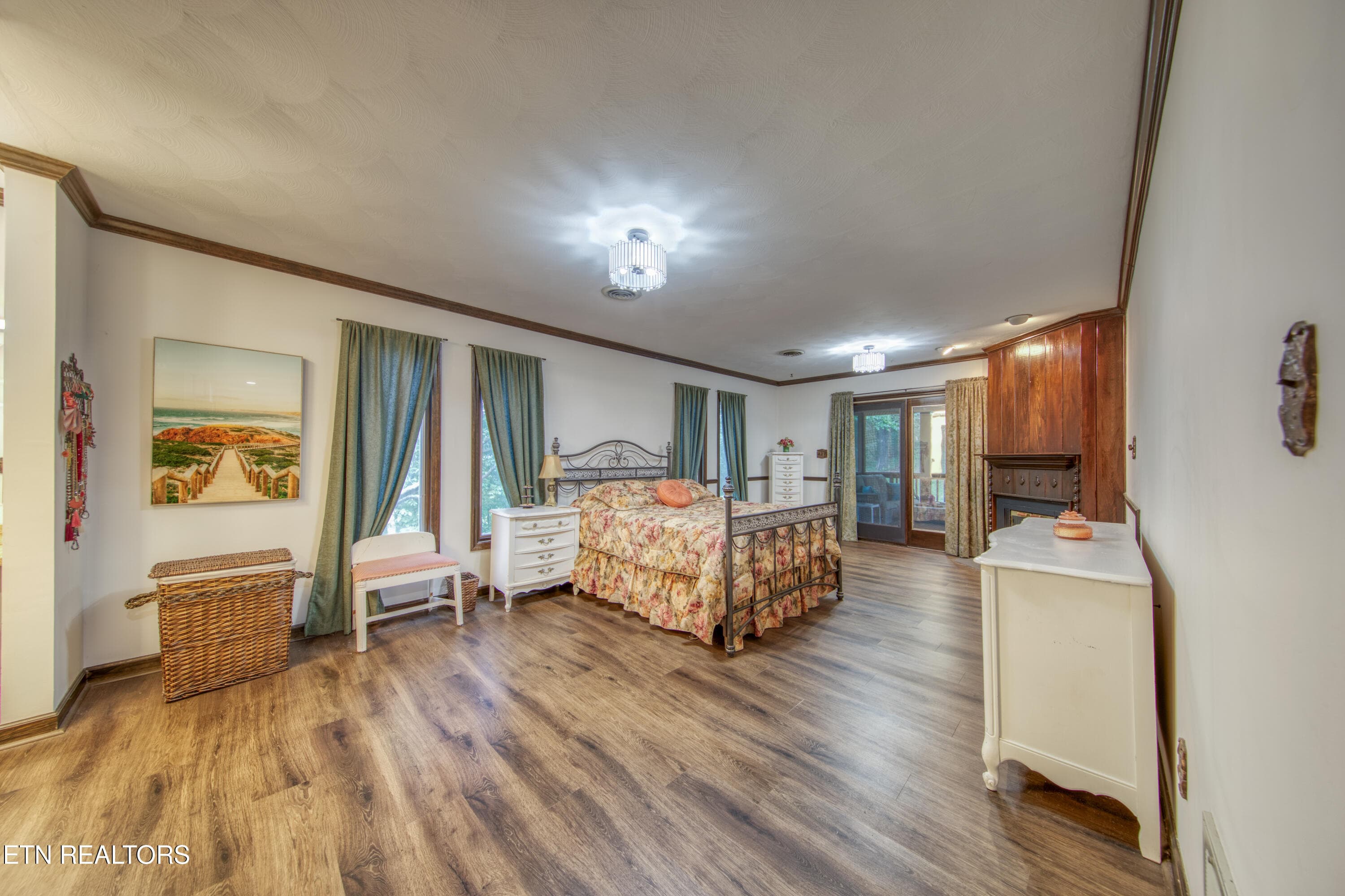 156 Hendrix Drive - 156 Hendrix Drive, Oak Ridge, TN 37830