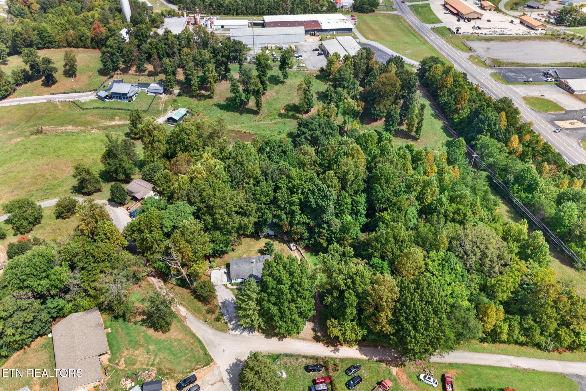 11-web-or-mls-1100 Reeder Rd_9 - 1100 Reeder Rd, Byrdstown, TN 38549