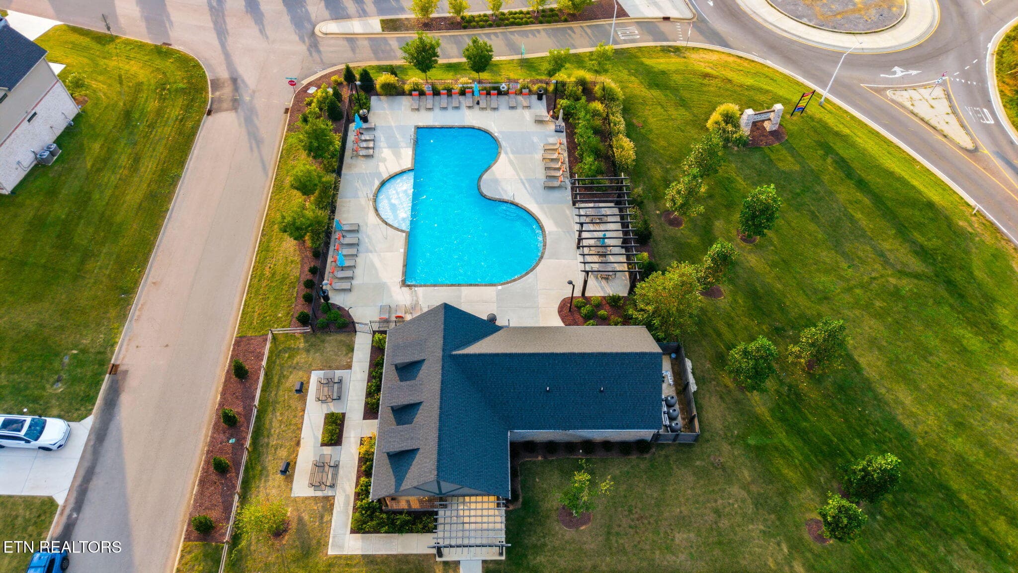 49-web-or-mls-Clubhouse-2 - 1664 Hickory Reserve Rd, Knoxville, TN 37932