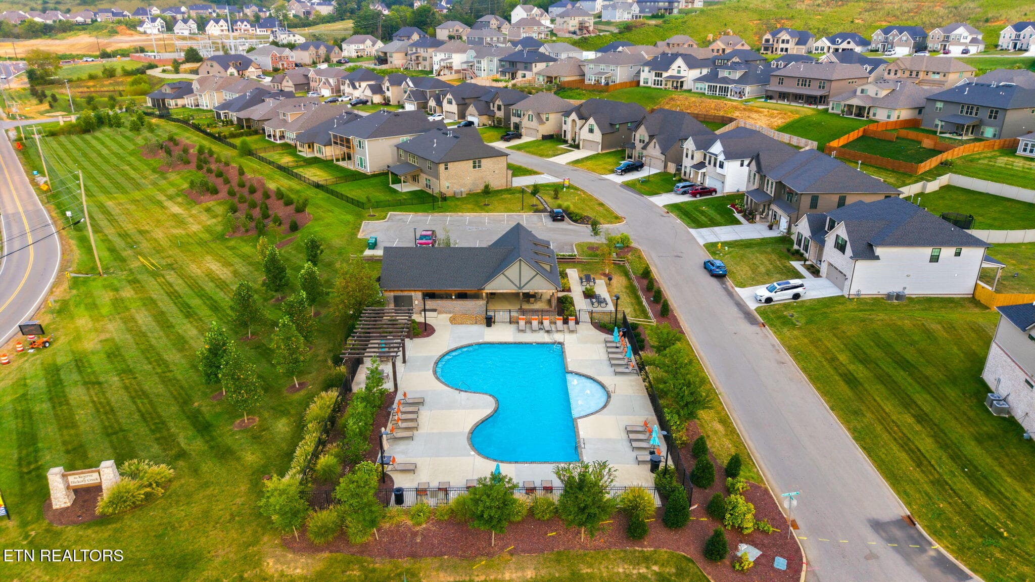 51-web-or-mls-Clubhouse-4 - 1664 Hickory Reserve Rd, Knoxville, TN 37932