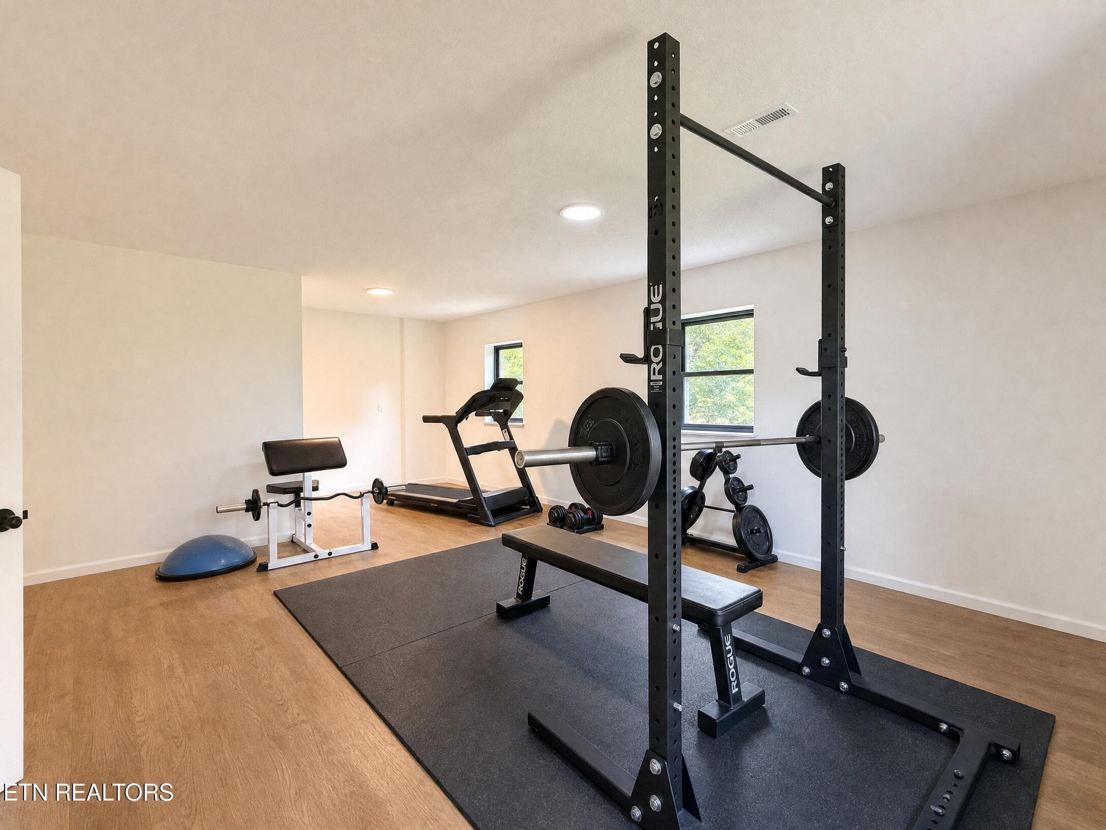 O - 3701 Frostwood Rd, Knoxville, TN 37921