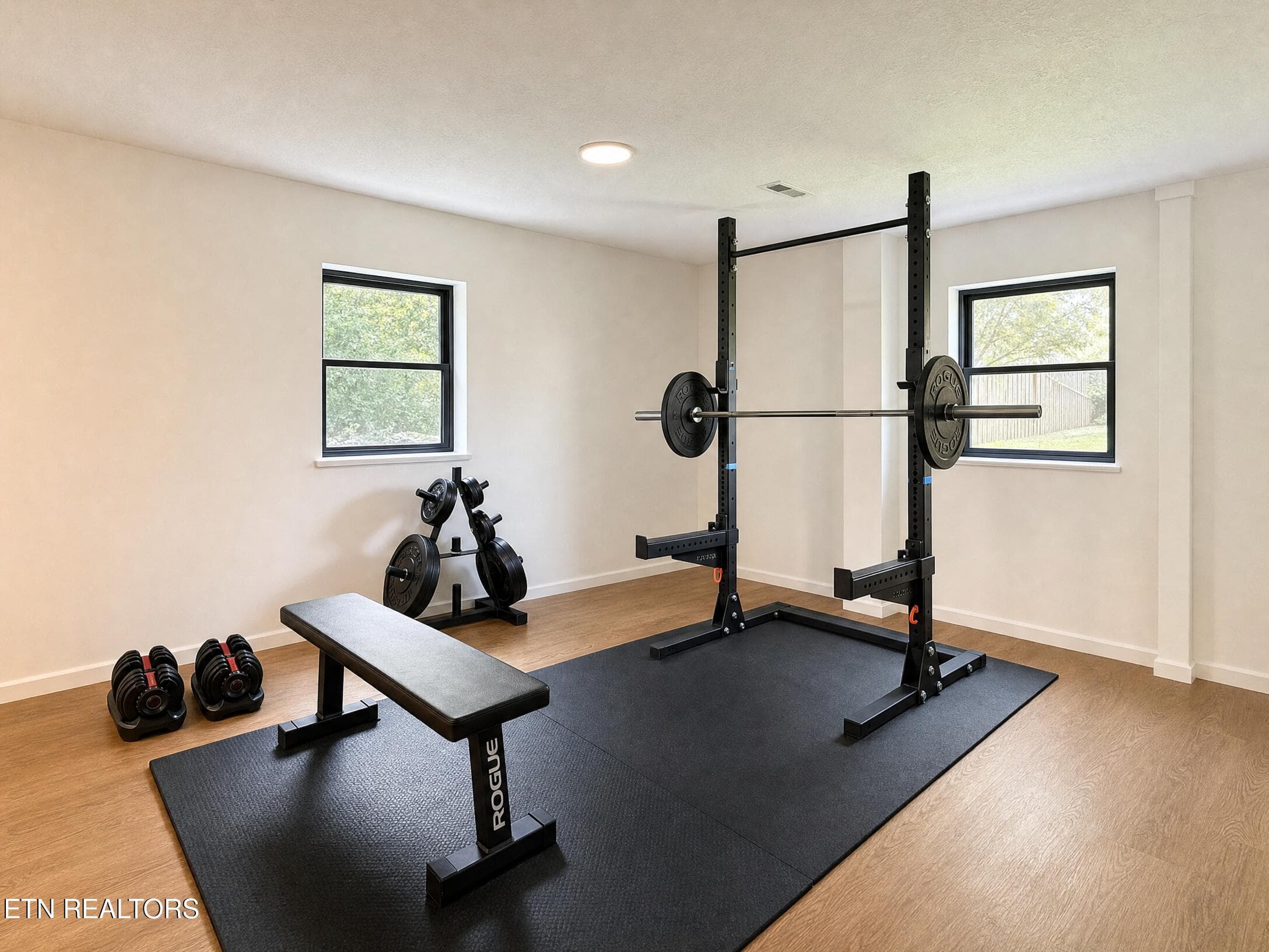 O - 3701 Frostwood Rd, Knoxville, TN 37921