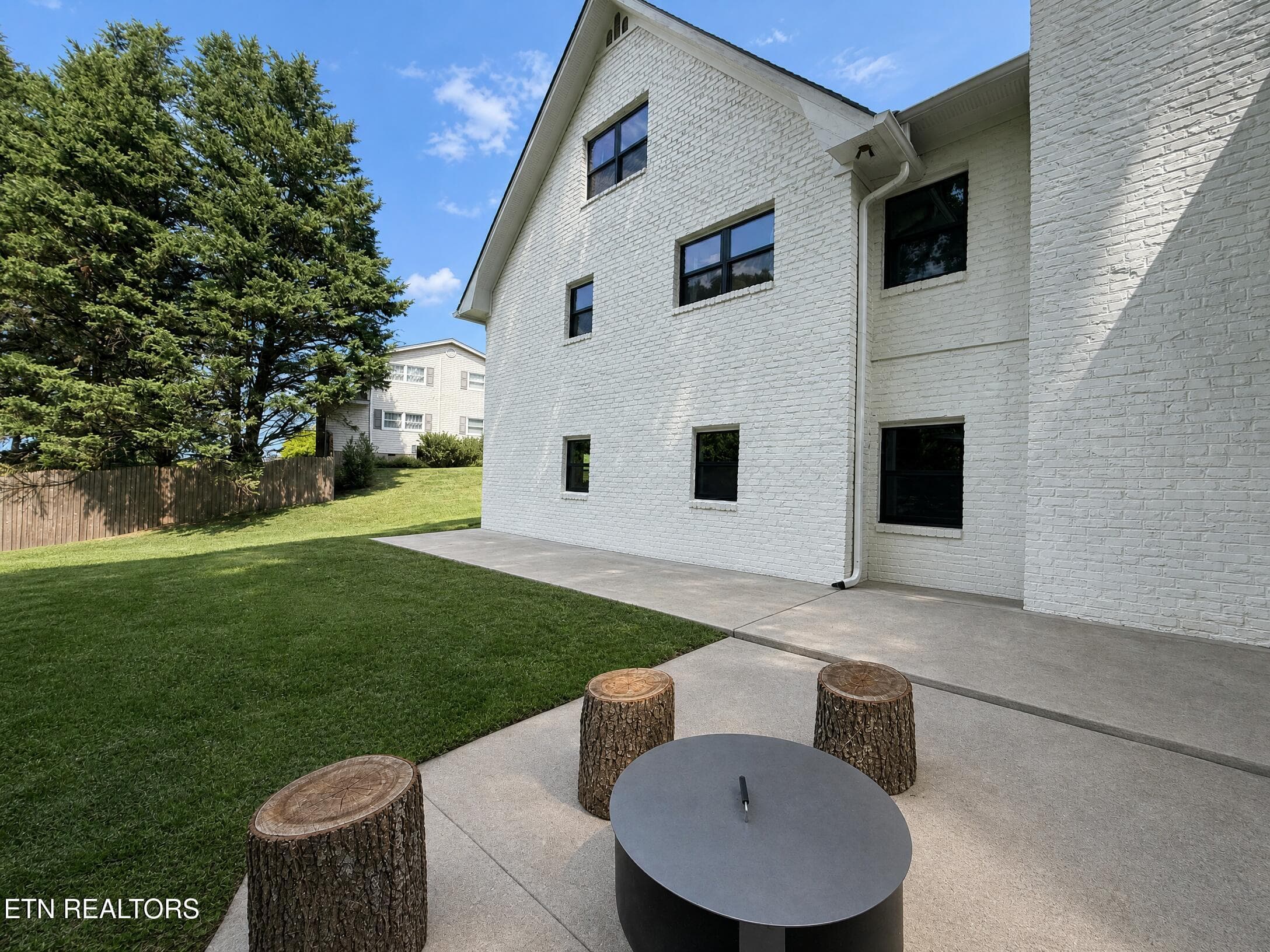 O - 3701 Frostwood Rd, Knoxville, TN 37921