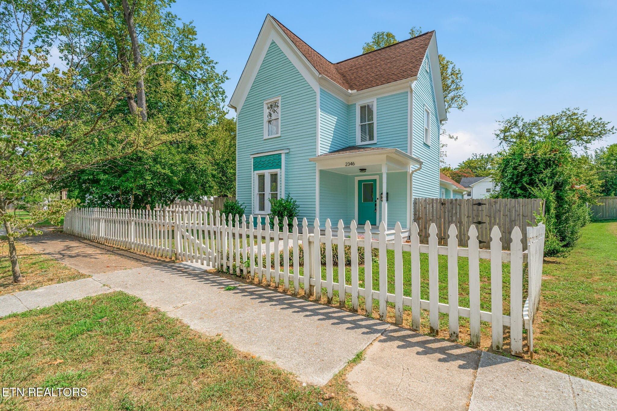 2-web-or-mls-2346 Woodbine Ave-12 - 2346 Woodbine Ave, Knoxville, TN 37917, Knoxville