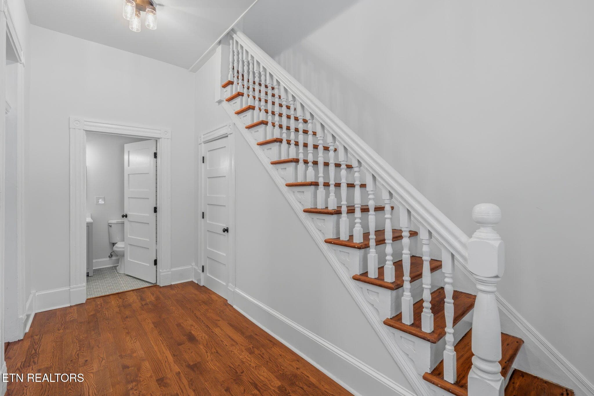 11-web-or-mls-2346 Woodbine Ave-21 - 2346 Woodbine Ave, Knoxville, TN 37917, Knoxville