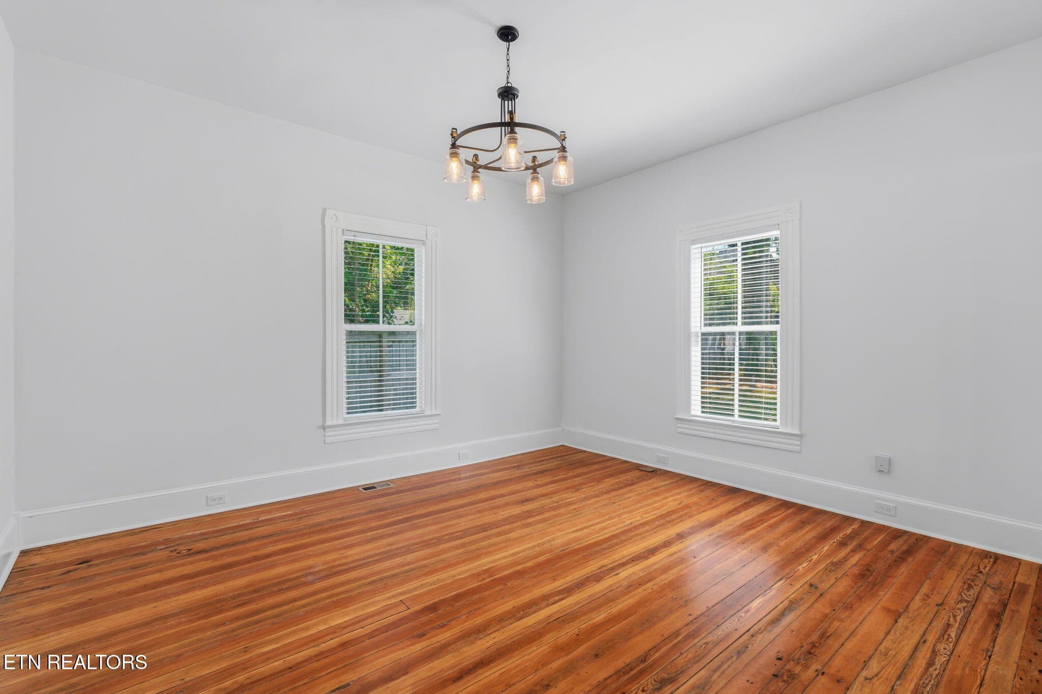 25-web-or-mls-2346 Woodbine Ave-31 - 2346 Woodbine Ave, Knoxville, TN 37917, Knoxville