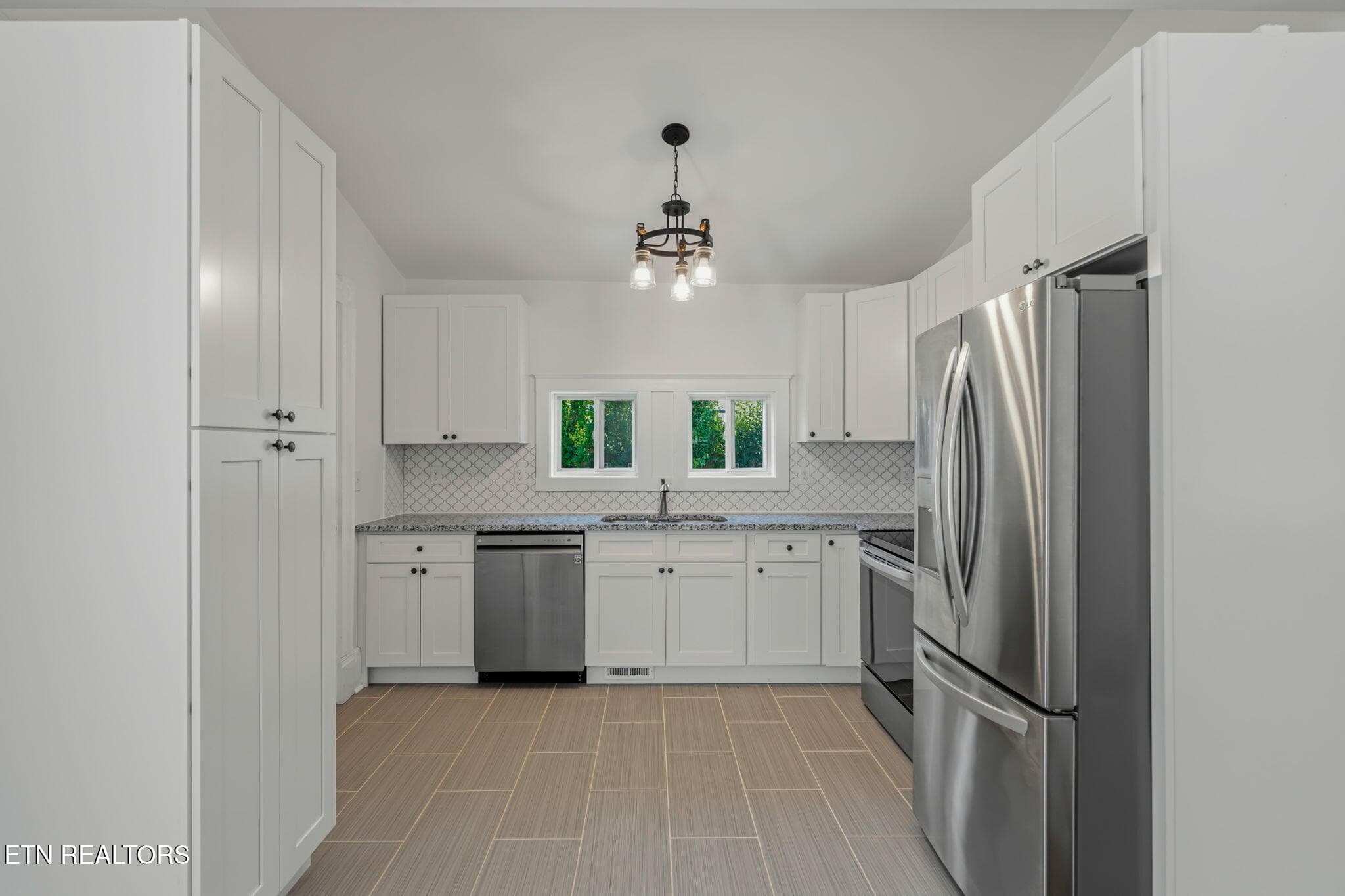 30-web-or-mls-2346 Woodbine Ave-35 - 2346 Woodbine Ave, Knoxville, TN 37917, Knoxville