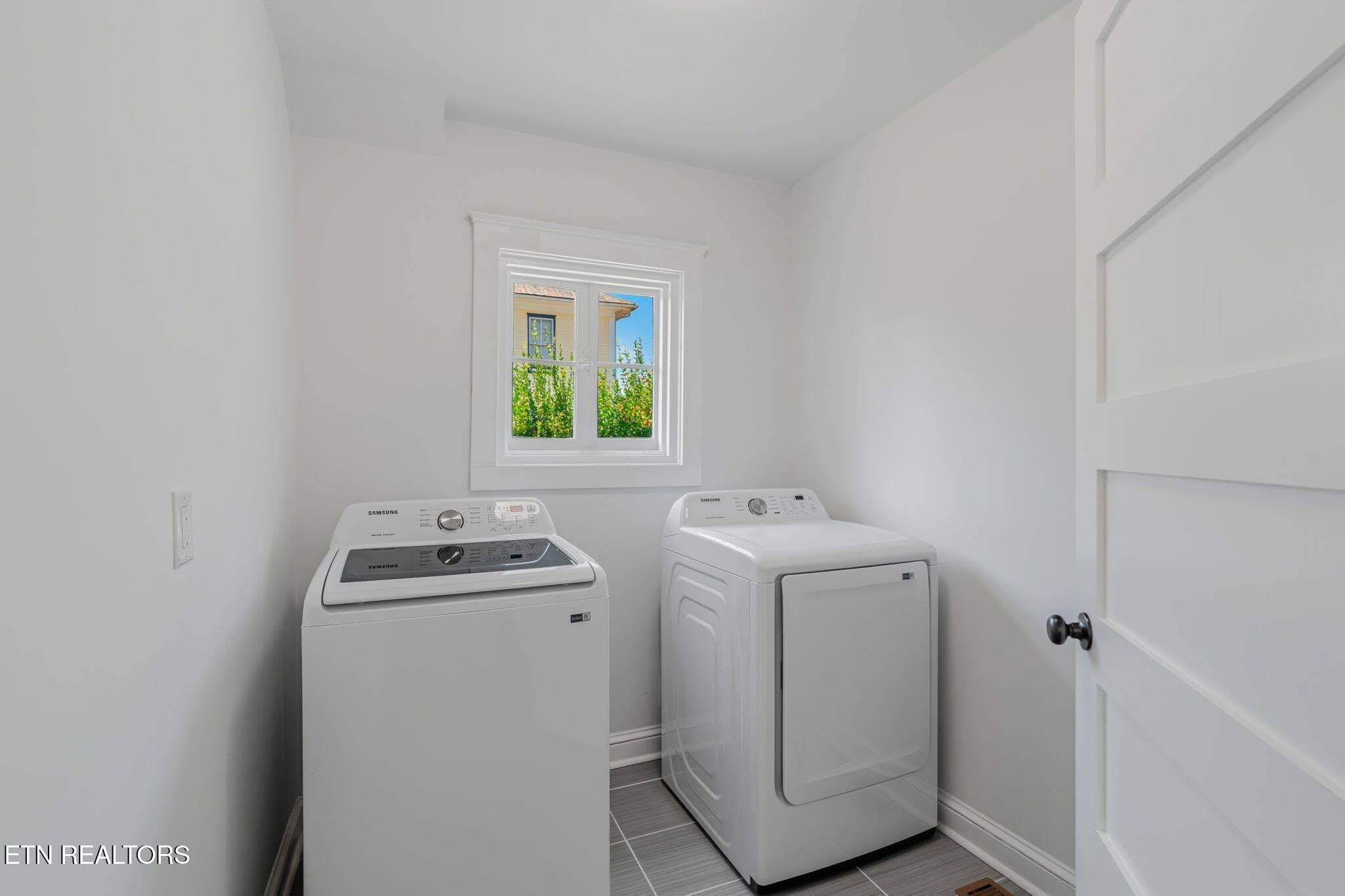 33-web-or-mls-2346 Woodbine Ave-38 - 2346 Woodbine Ave, Knoxville, TN 37917, Knoxville