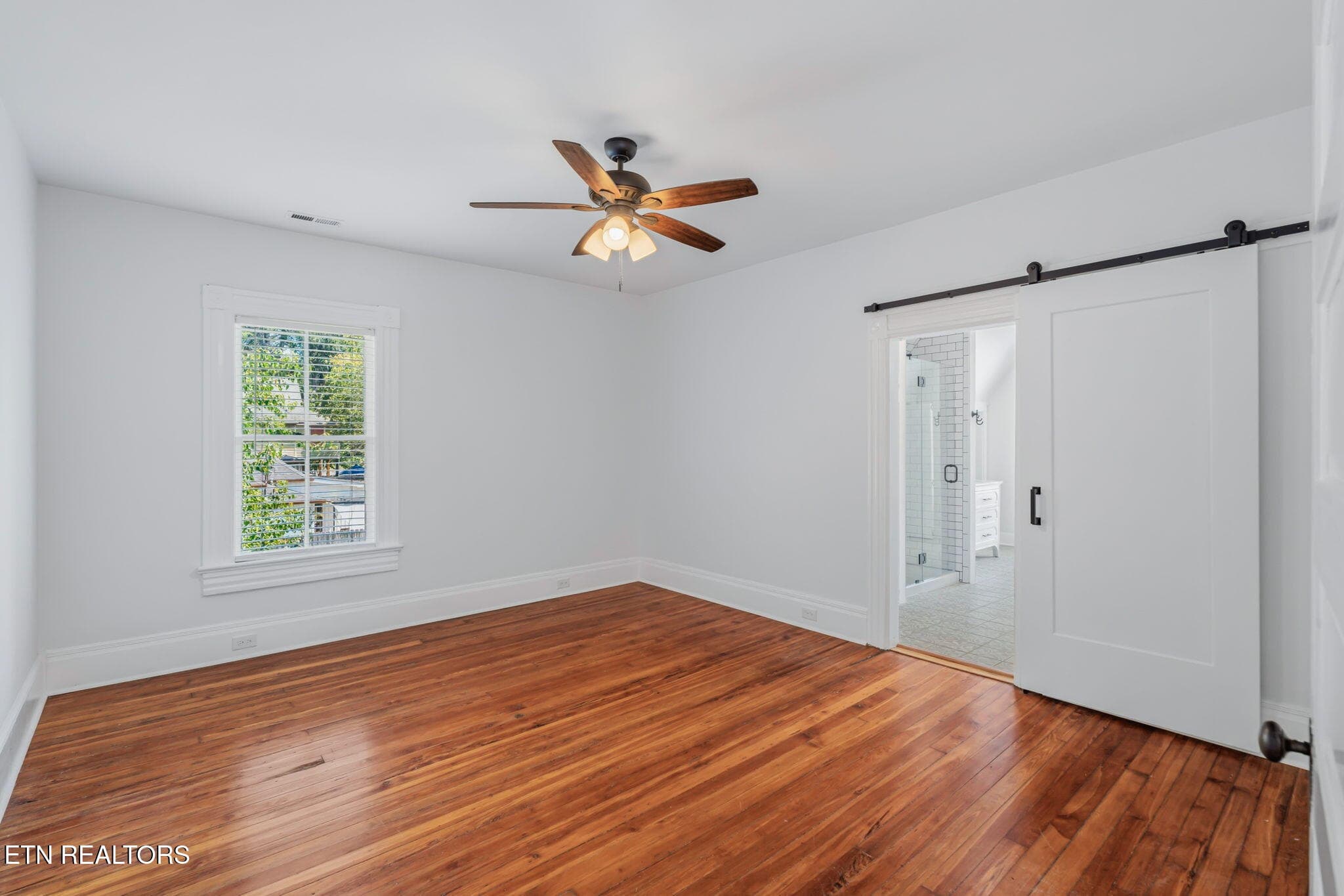 42-web-or-mls-2346 Woodbine Ave-47 - 2346 Woodbine Ave, Knoxville, TN 37917, Knoxville