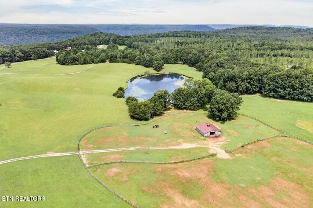 246164_82 - 335 High Meadow Drive, Spencer, TN 38585