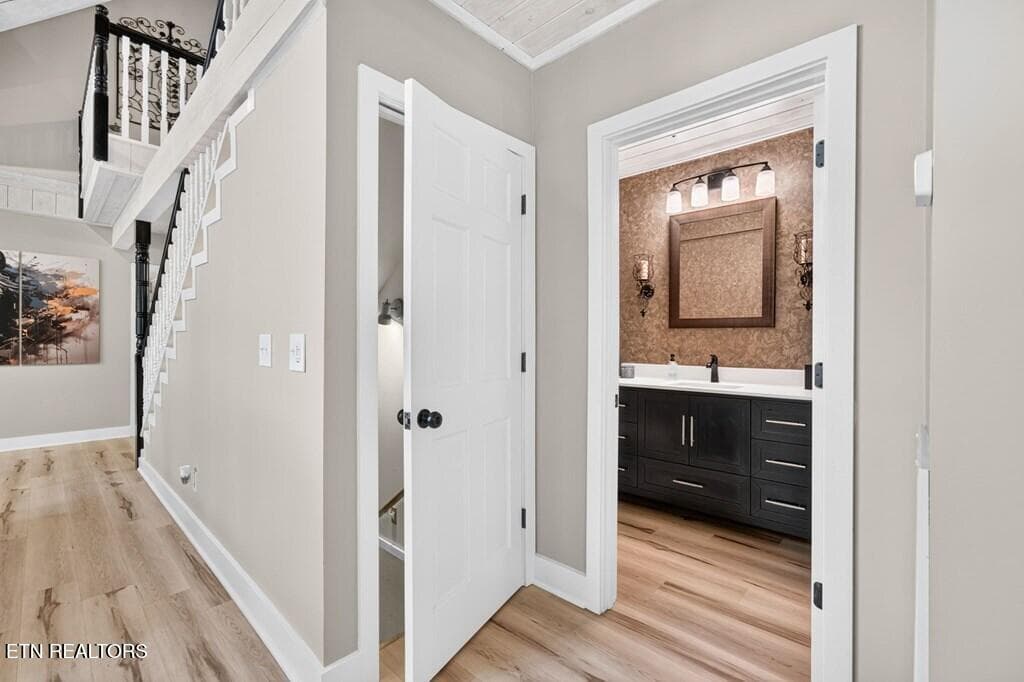 246164_31 - 335 High Meadow Drive, Spencer, TN 38585