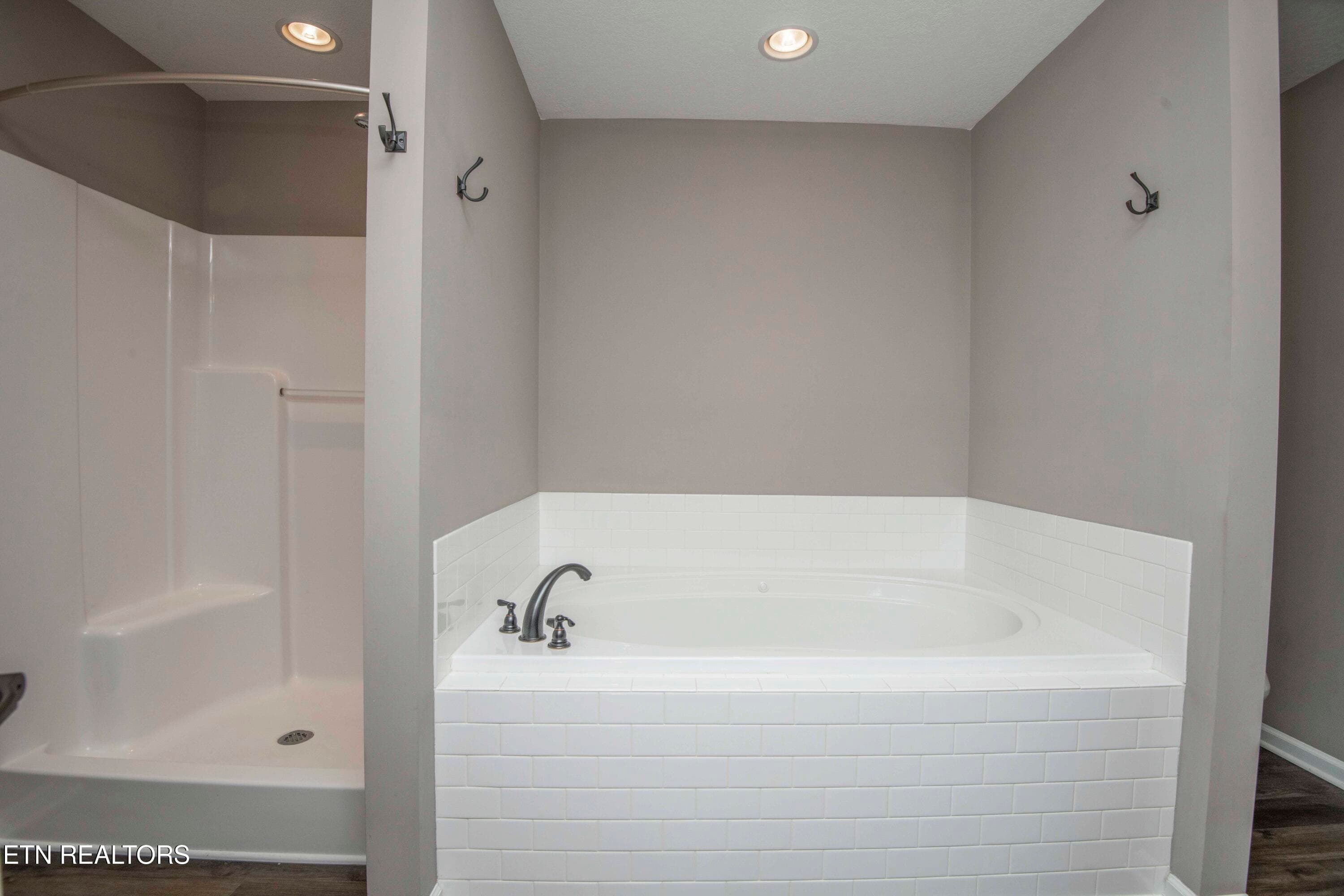master bath 3_1 - 7308 Calla Crossing Lane, Knoxville, TN 37918