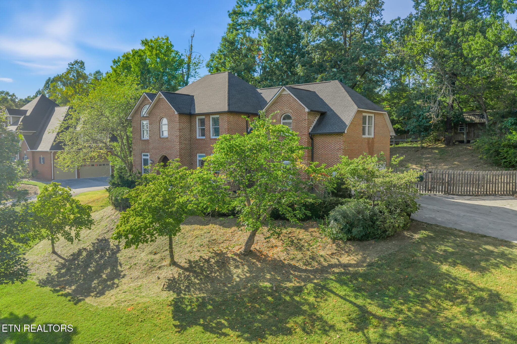 5-web-or-mls-5305 Beverly Oaks Drive-15 - 5305 Beverly Oaks Drive, Knoxville, TN 37918, Knoxville