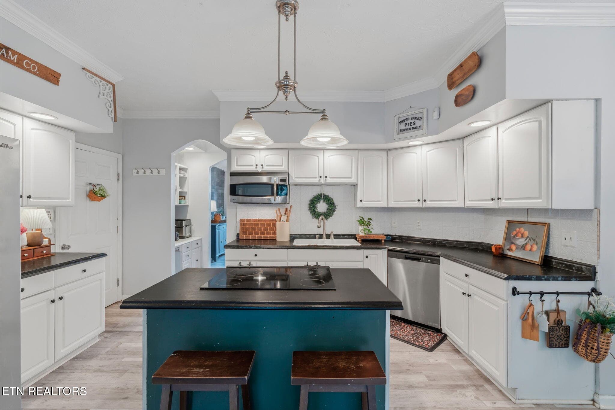 22-web-or-mls-5305 Beverly Oaks Drive-32 - 5305 Beverly Oaks Drive, Knoxville, TN 37918, Knoxville