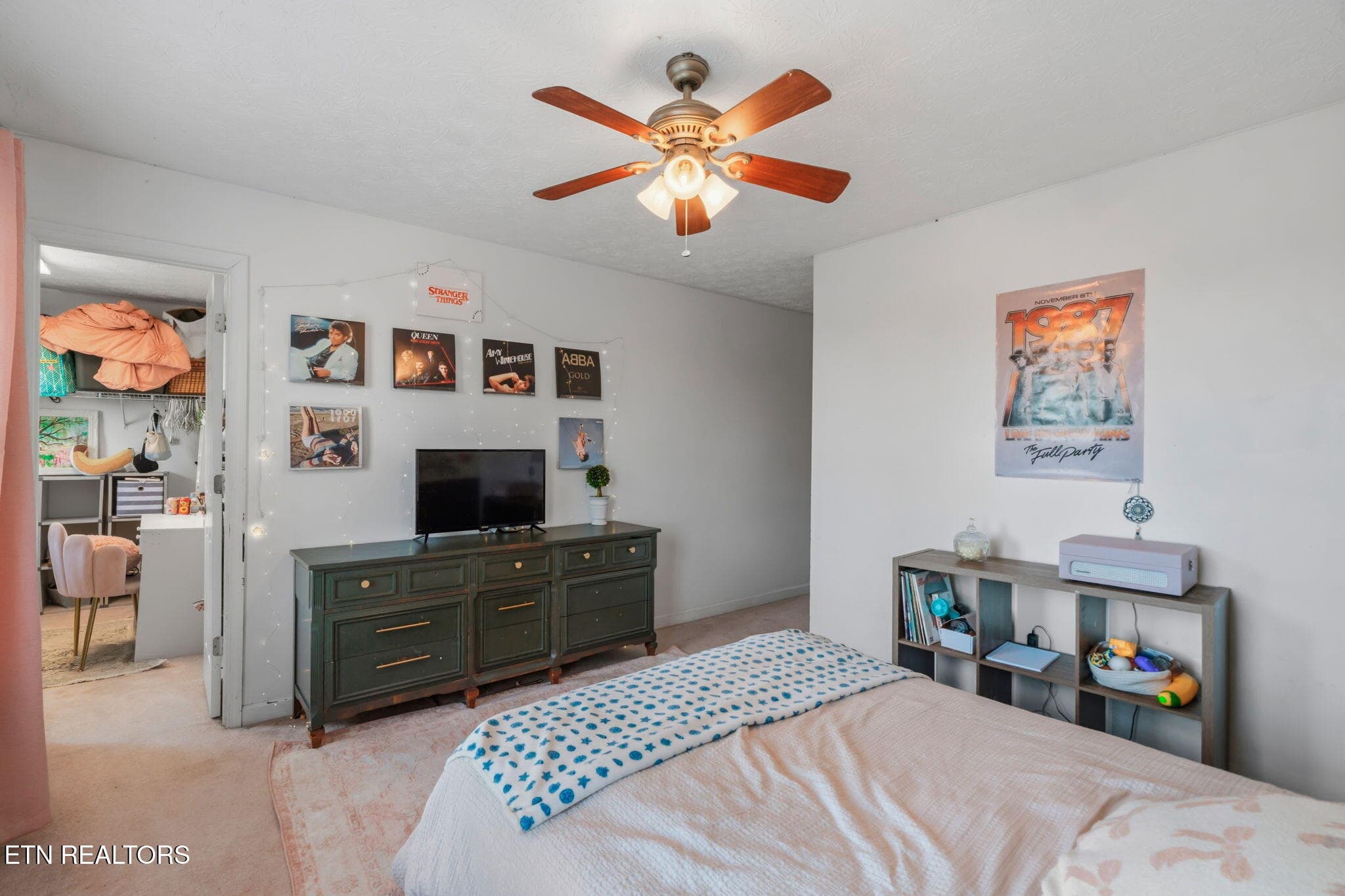 40-web-or-mls-5305 Beverly Oaks Drive-50 - 5305 Beverly Oaks Drive, Knoxville, TN 37918, Knoxville