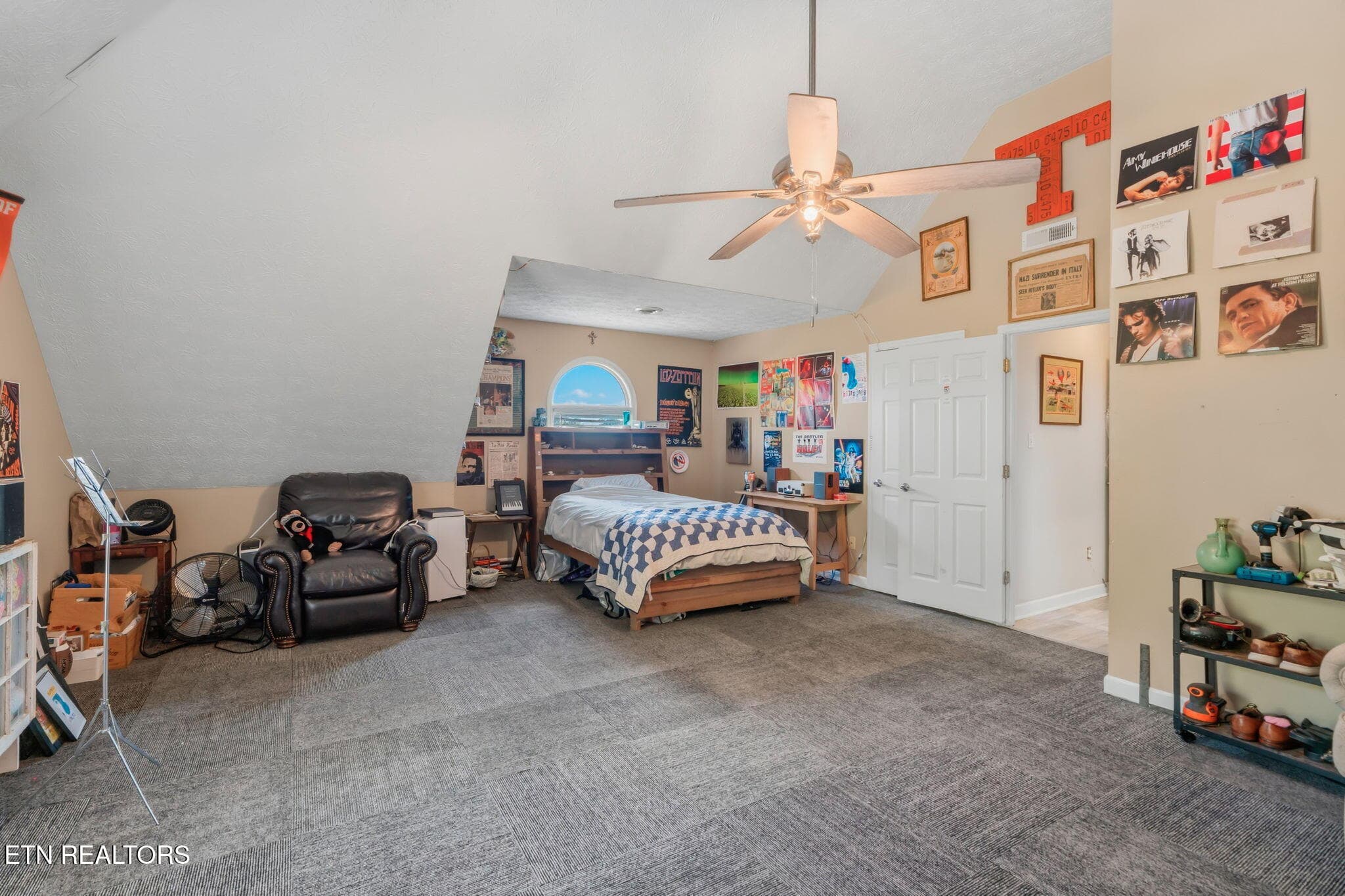 48-web-or-mls-5305 Beverly Oaks Drive-58 - 5305 Beverly Oaks Drive, Knoxville, TN 37918, Knoxville