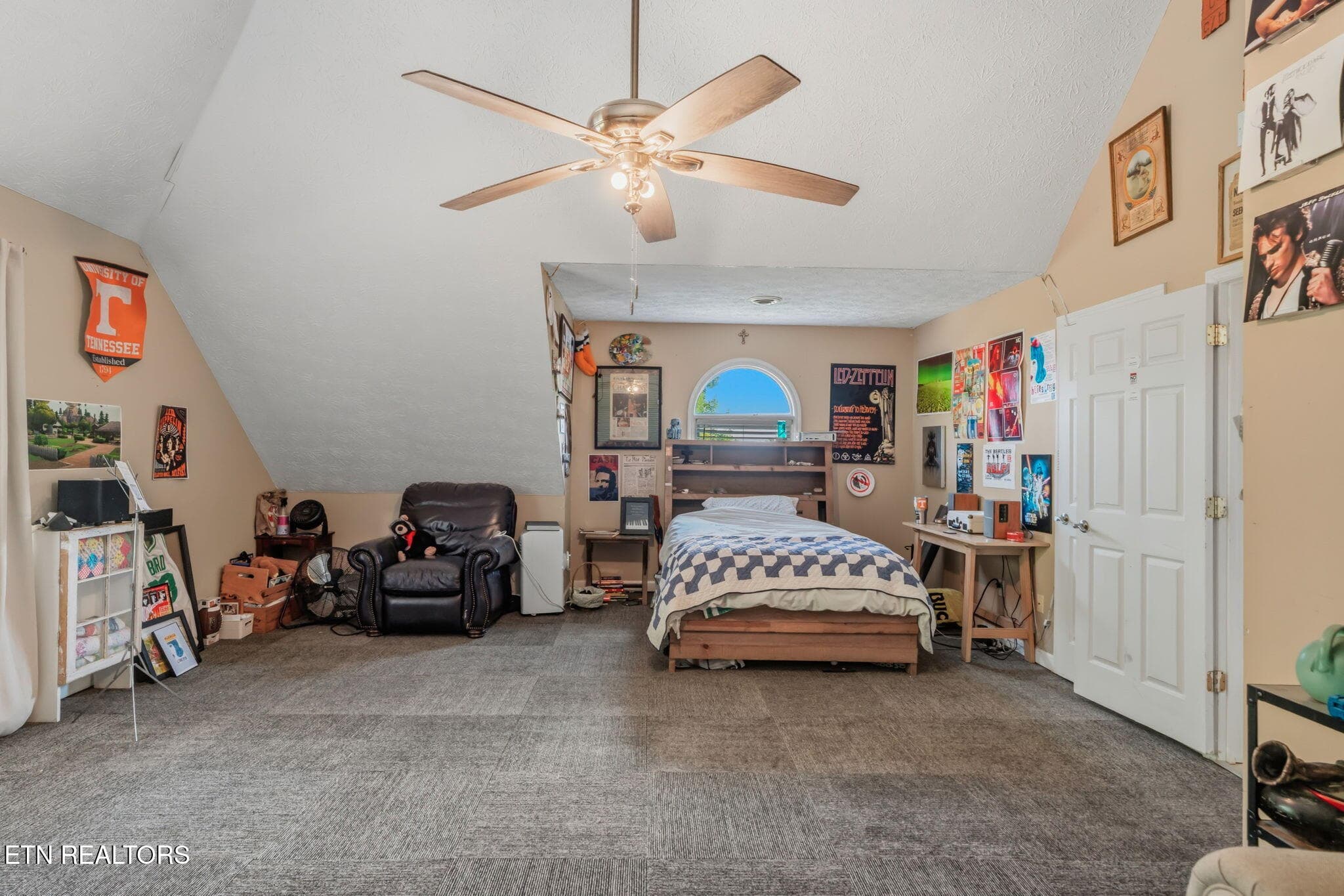 49-web-or-mls-5305 Beverly Oaks Drive-59 - 5305 Beverly Oaks Drive, Knoxville, TN 37918, Knoxville