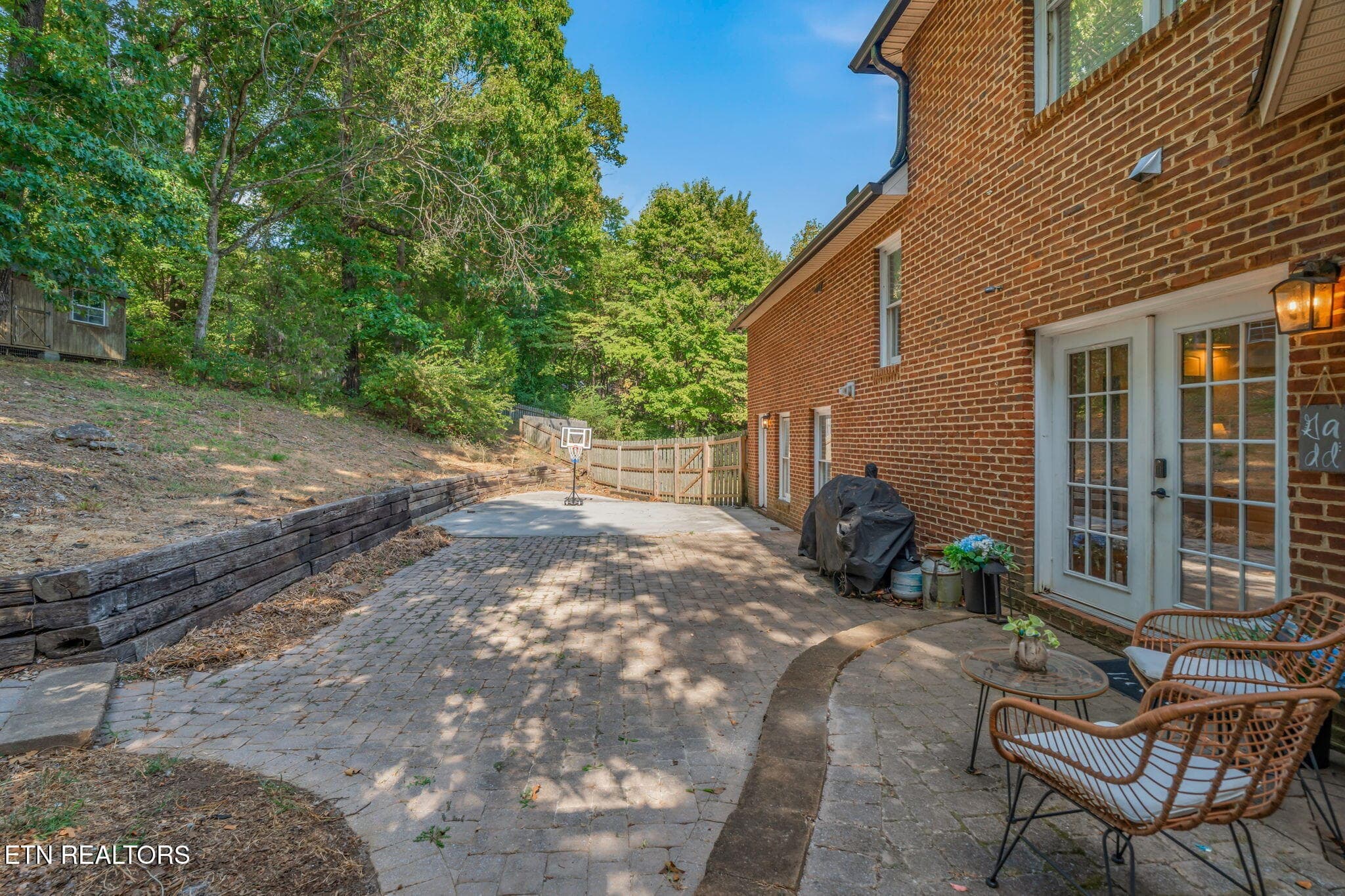 53-web-or-mls-5305 Beverly Oaks Drive-63 - 5305 Beverly Oaks Drive, Knoxville, TN 37918, Knoxville