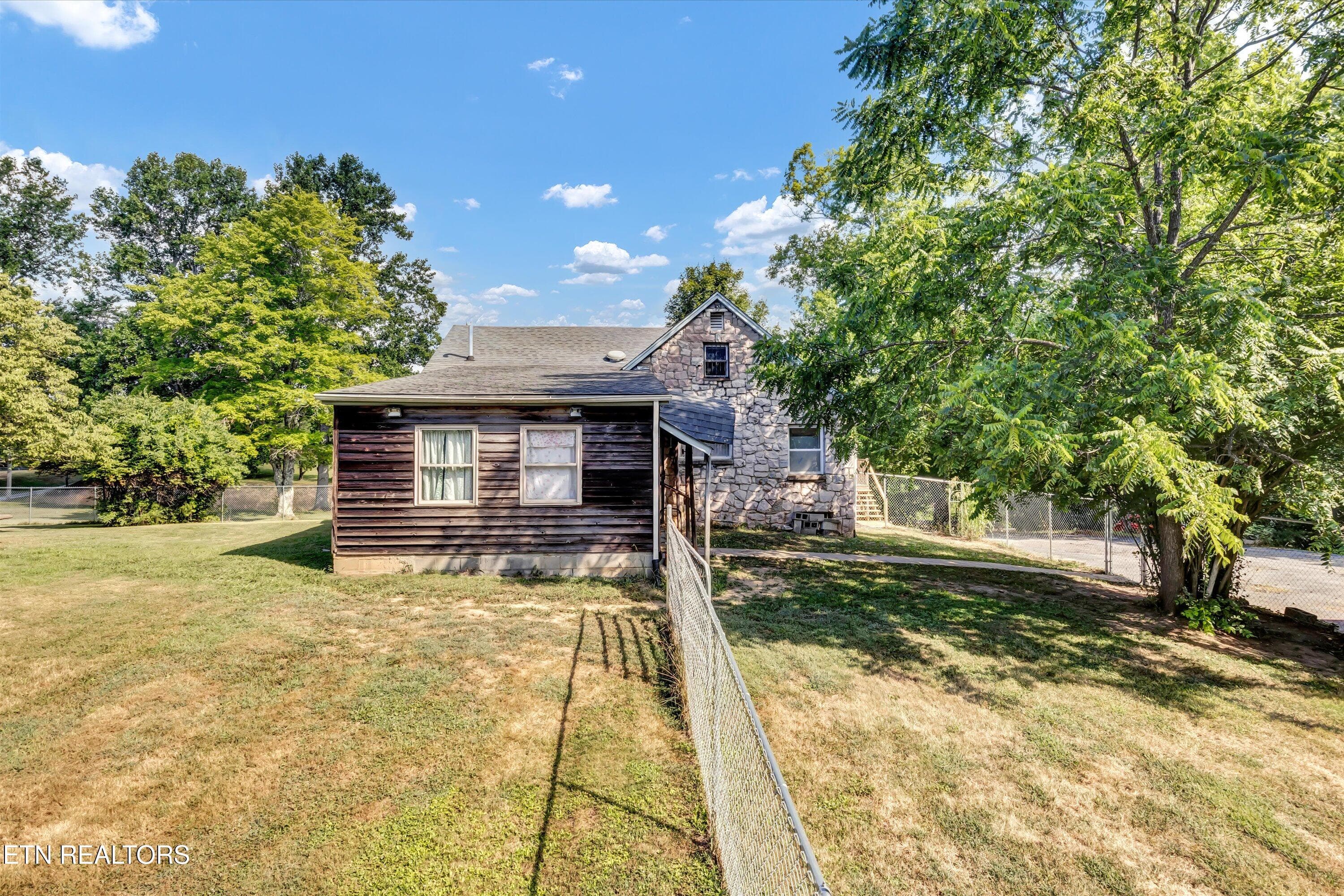 25-912 E Hendron Chapel Rd-25 - 912 E Hendron Chapel Rd, Knoxville, TN 37920, Knoxville