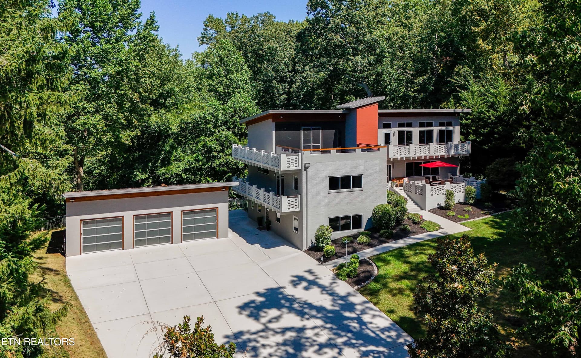 3305 Bunker Hill Drive, Knoxville, TN 37920