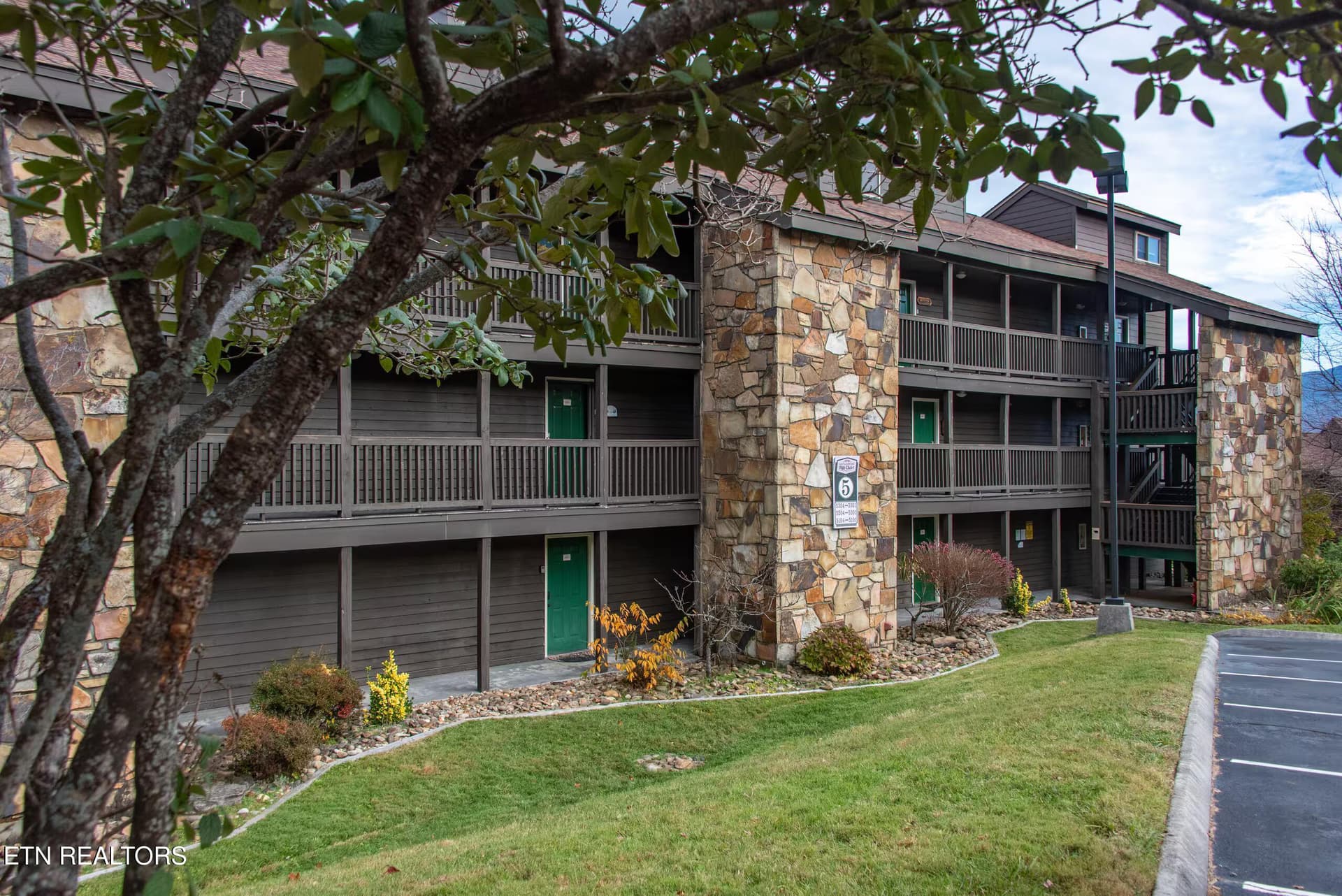 d0109b26-b500-42e8-9778-ee45de117a2d - 1380 Ski View Drive APT 5202, Gatlinburg, TN 37738