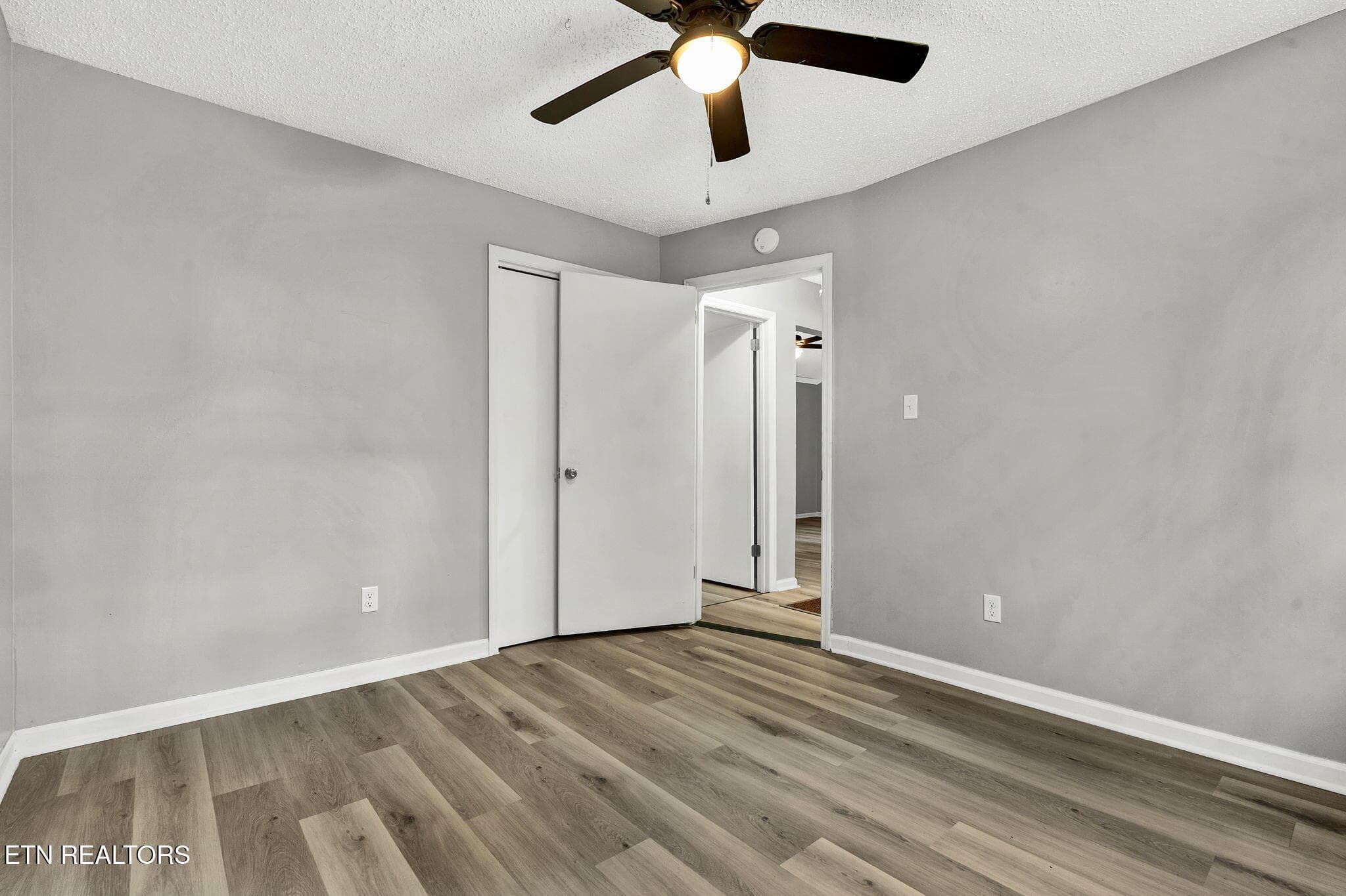 25-web-or-mls-DSC02660 - 1911 Dupont St, Hixson, TN 37343