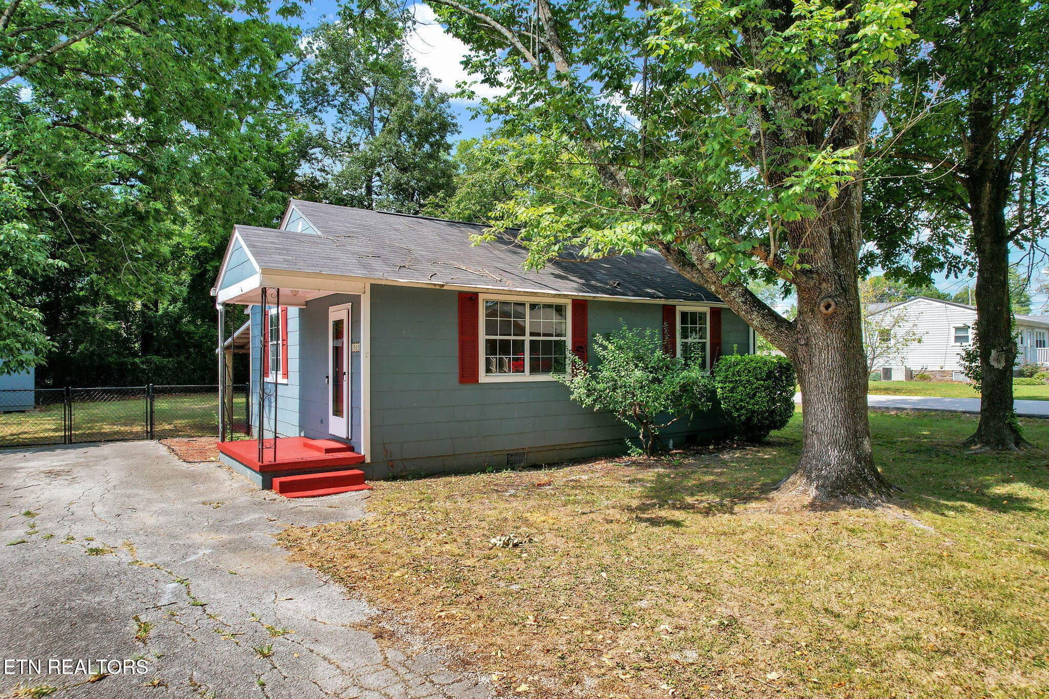 1-web-or-mls-DJI_0602 - 1911 Dupont St, Hixson, TN 37343