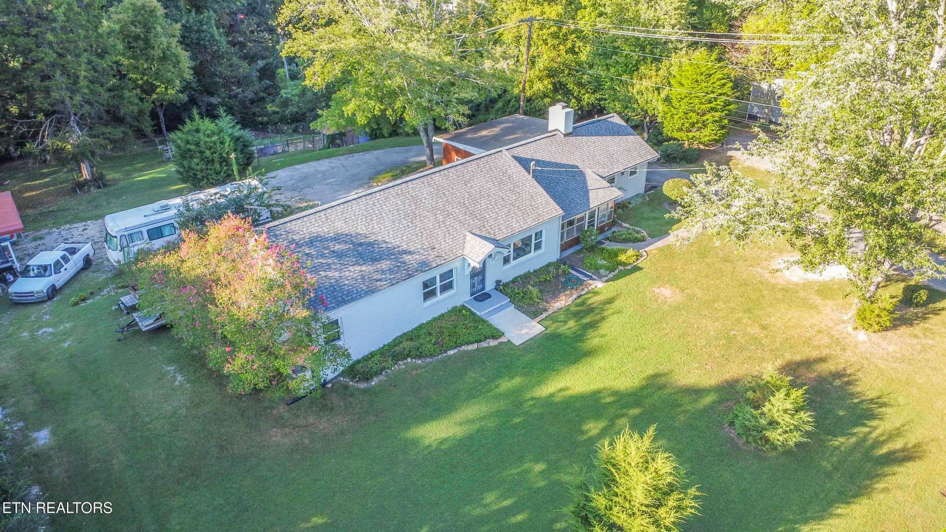 drone 15_1 - 201 W Ford Valley Rd, Knoxville, TN 37920