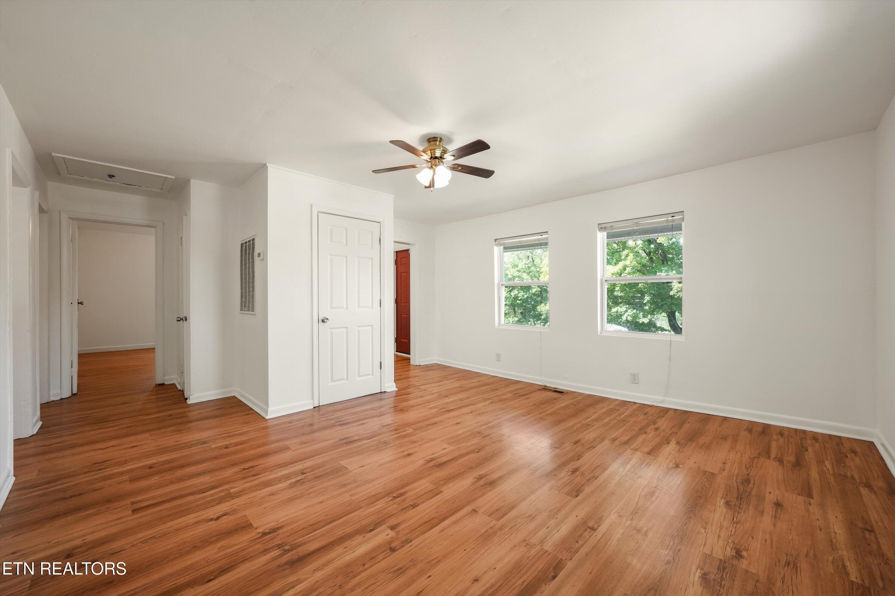 Living Room - 1760 McClung Ave, Knoxville, TN 37920, Knoxville