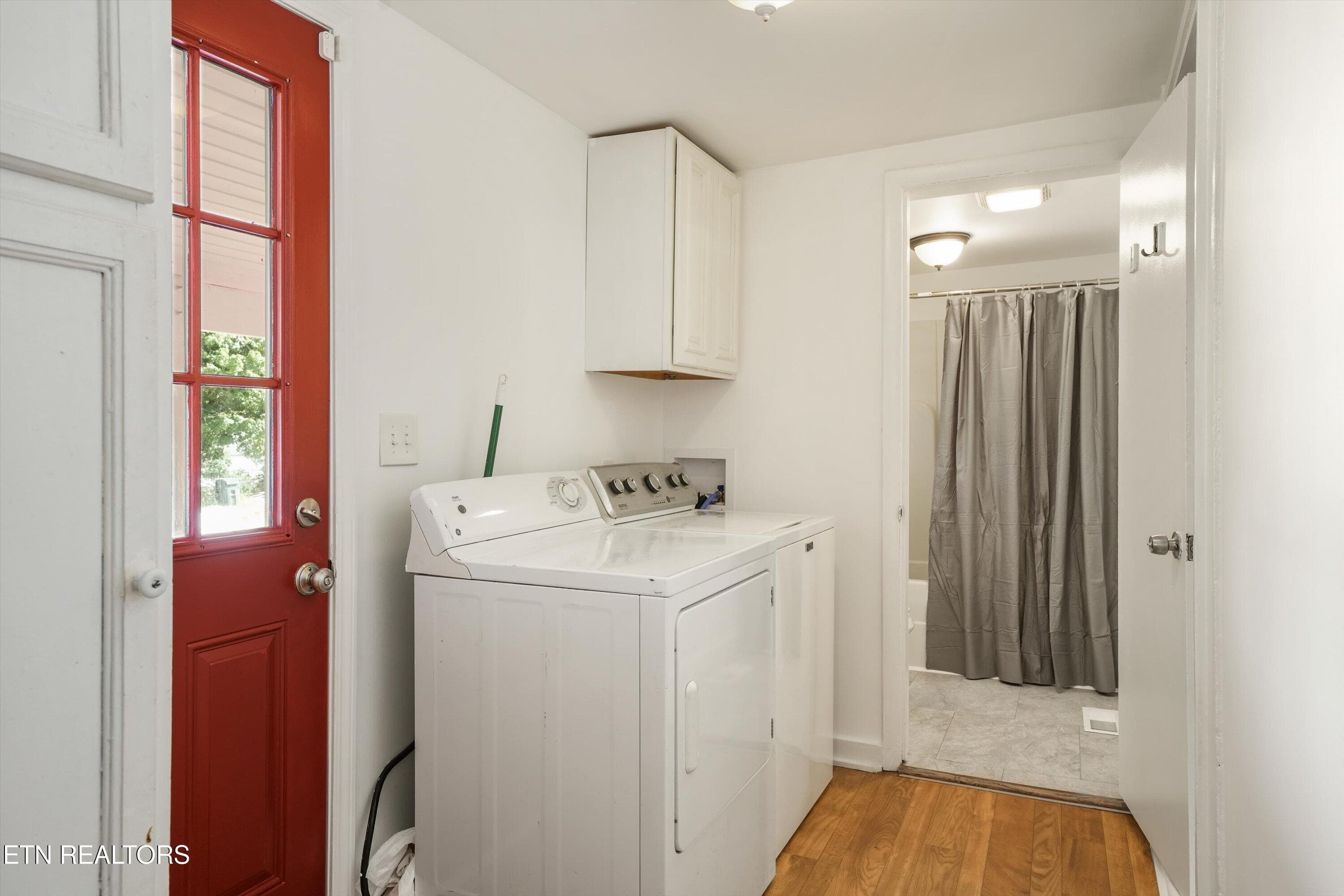 Laundry Space - 1760 McClung Ave, Knoxville, TN 37920, Knoxville