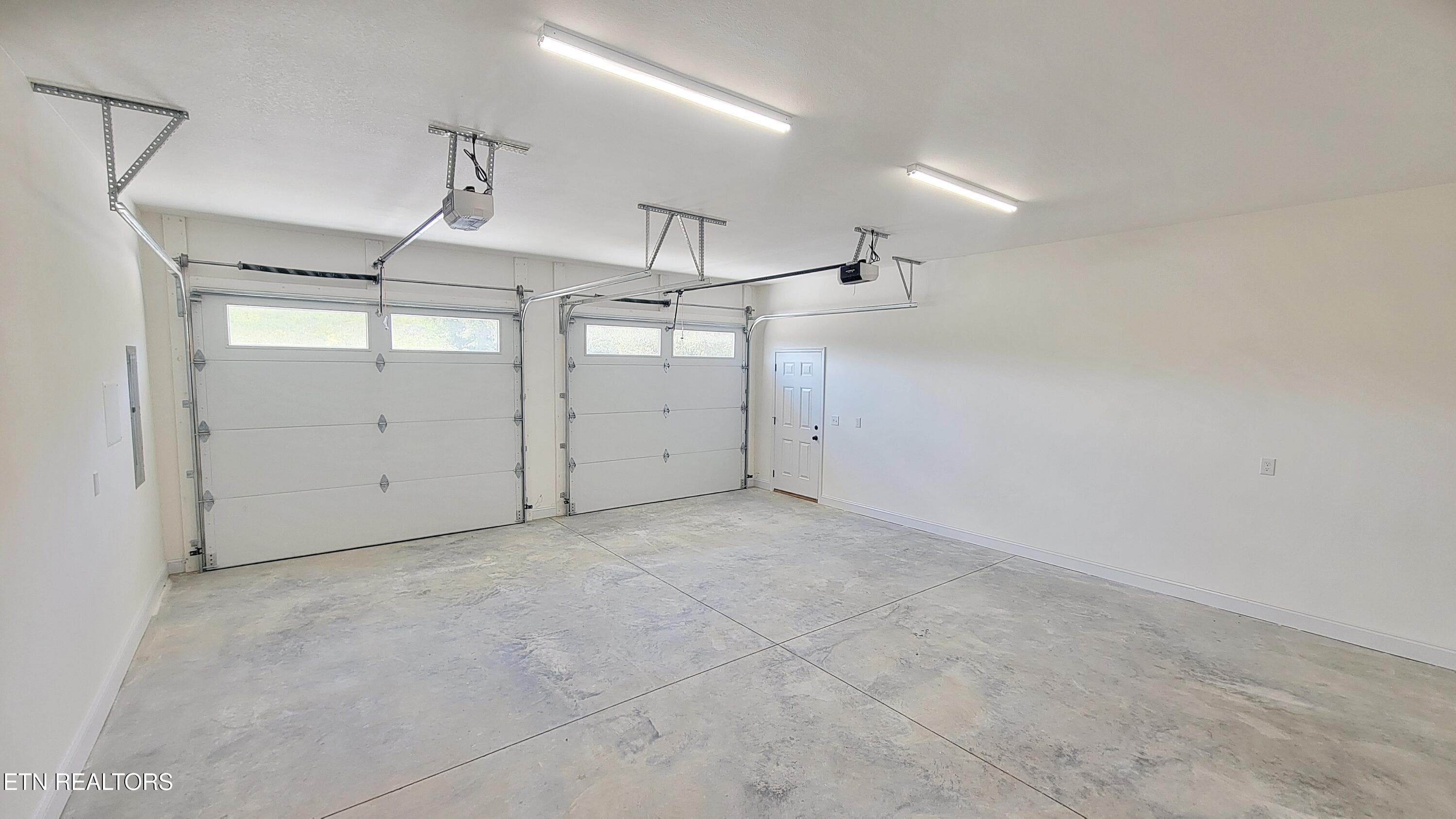 2 CAR GARAGE - 253 Splendor Way, Parrottsville, TN 37843, Parrottsville