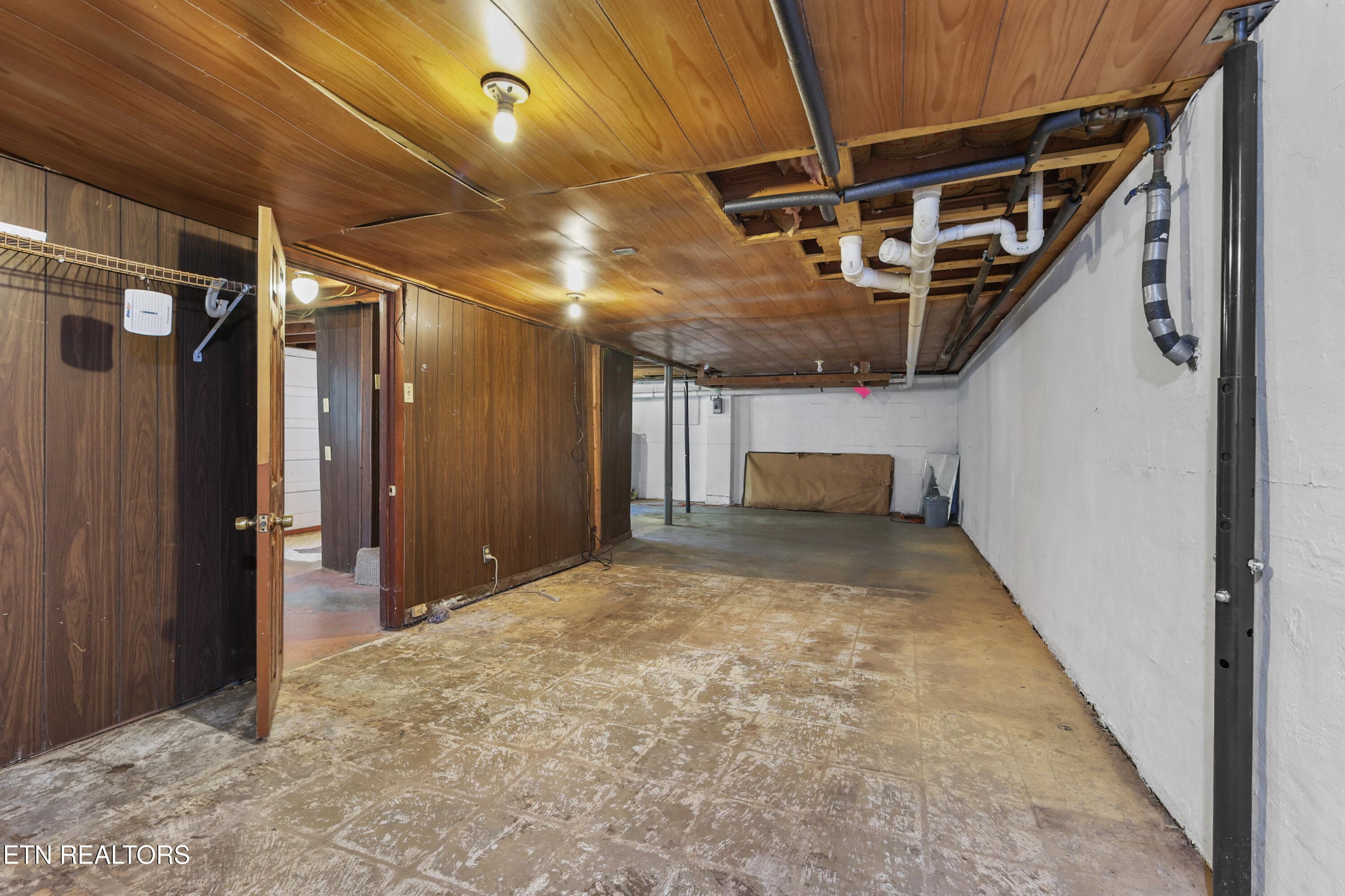 Basement - 4505 W Martin Mill Pike, Knoxville, TN 37920