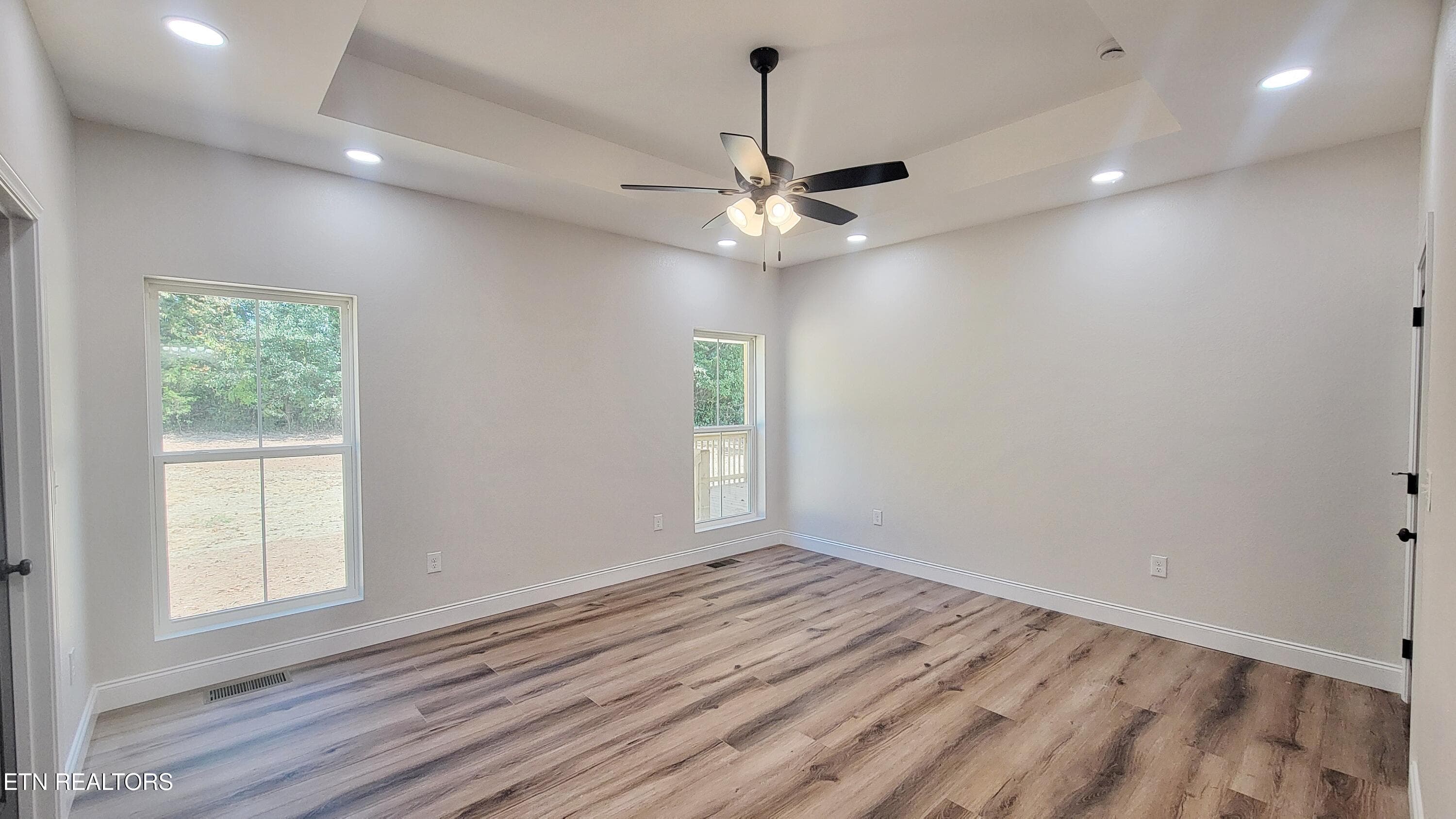 MAIN SUITE - 253 Splendor Way, Parrottsville, TN 37843, Parrottsville