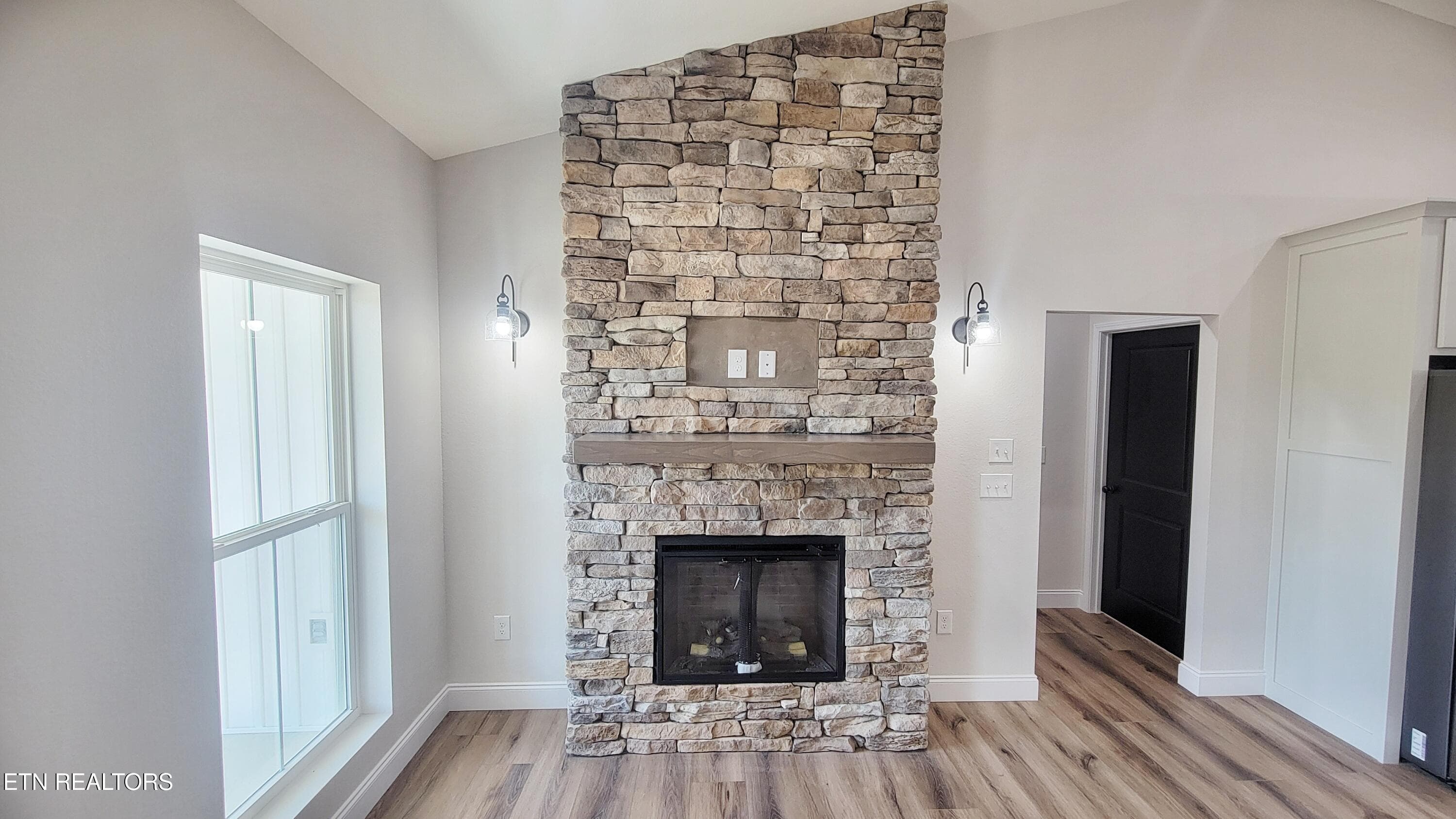 STONE FIREPLACE - 253 Splendor Way, Parrottsville, TN 37843, Parrottsville