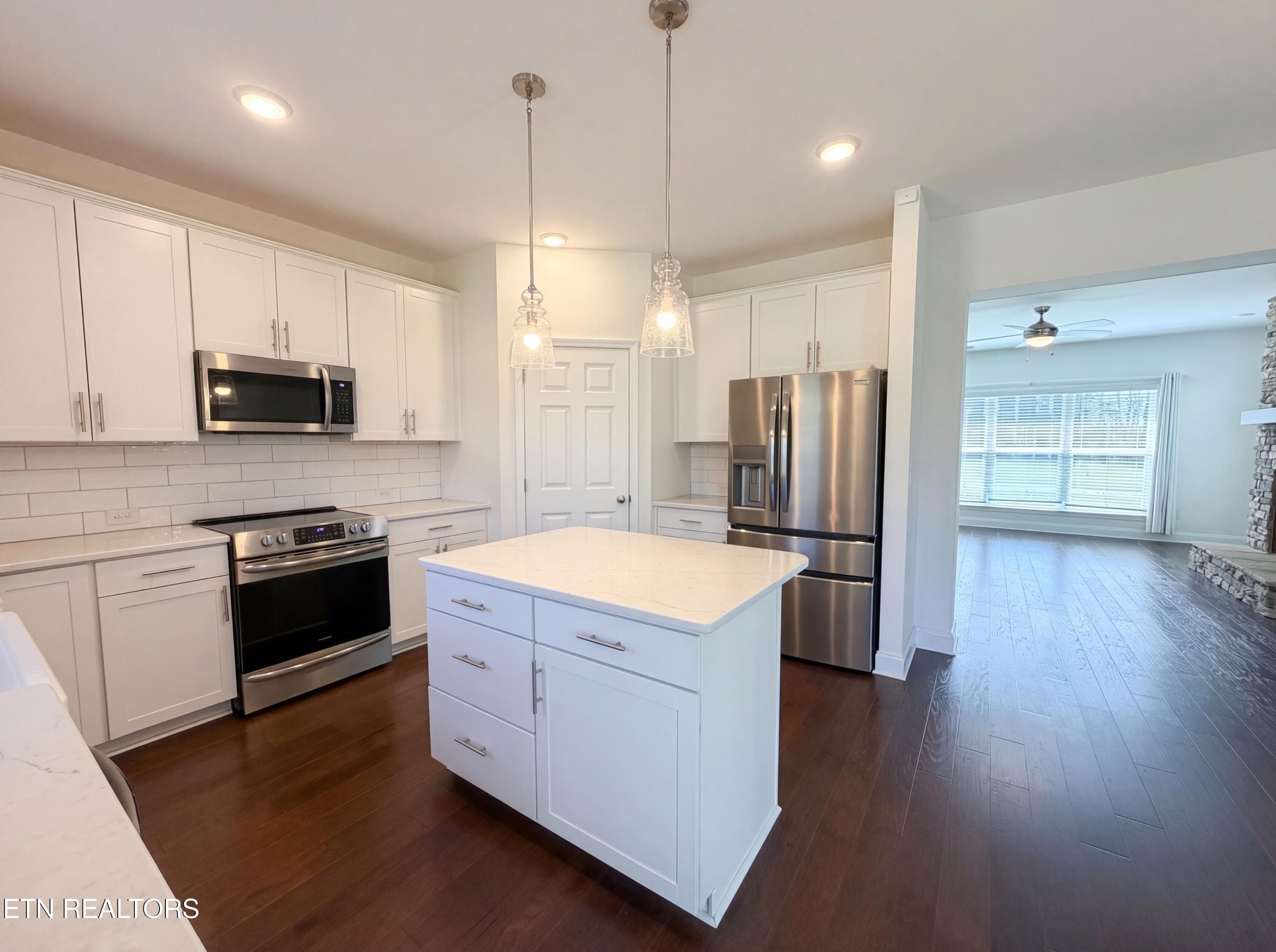 Green Ash Ln Kitchen 3 - 2714 Green Ash Lane, Knoxville, TN 37932, Knoxville