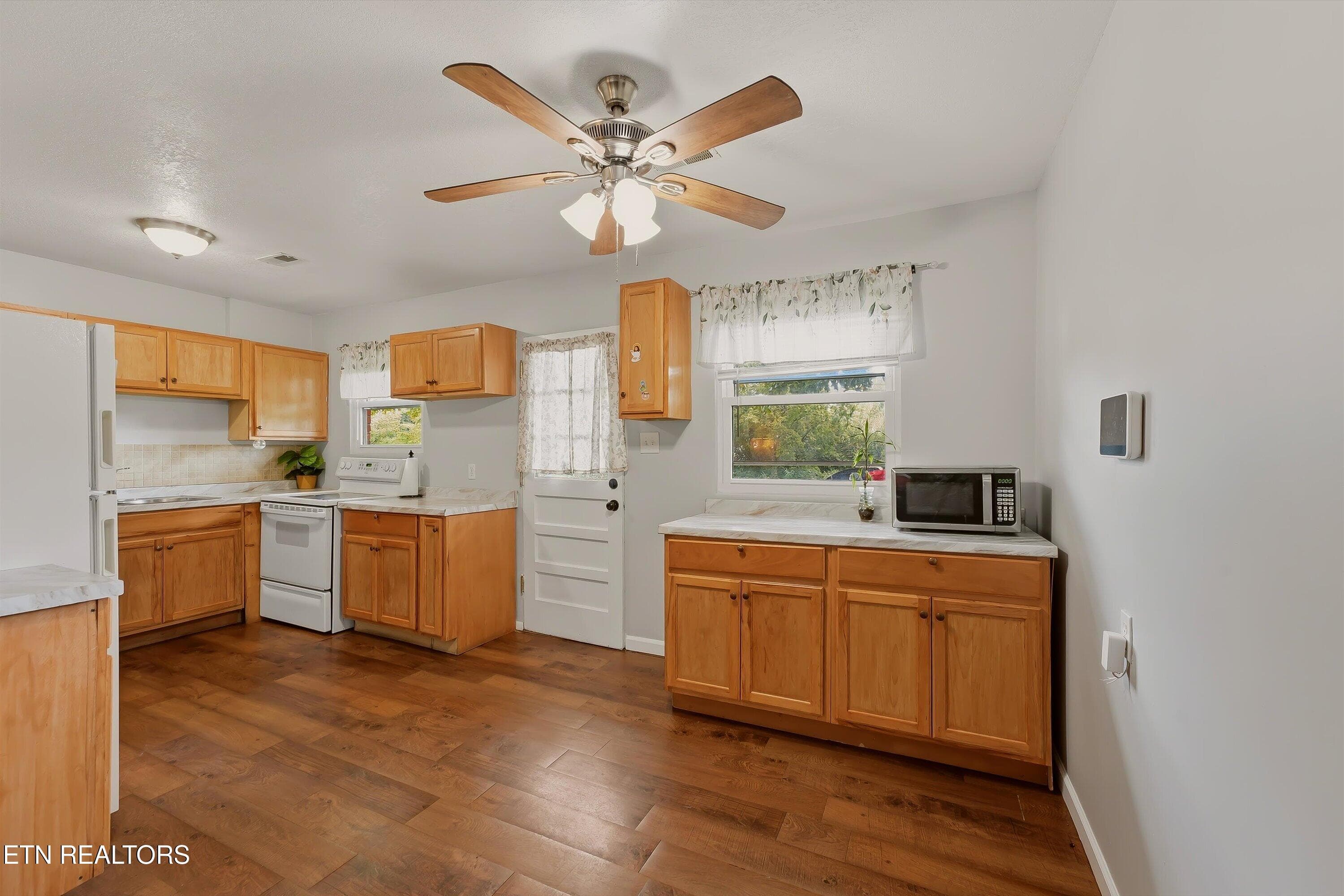 11-3720 Orangewood Rd-11 - 3720 Orangewood Rd, Knoxville, TN 37921, Knoxville
