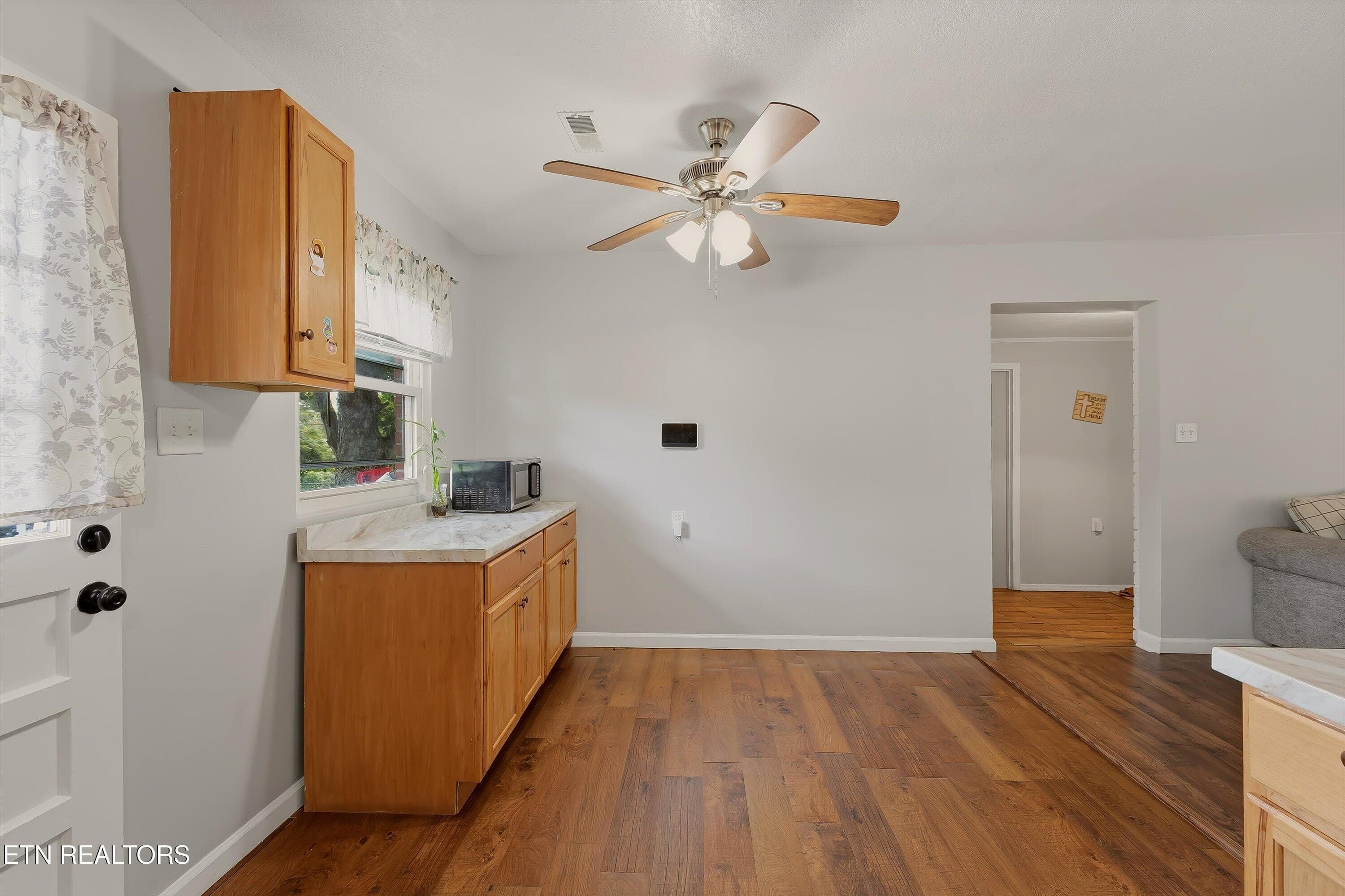 13-3720 Orangewood Rd-13 - 3720 Orangewood Rd, Knoxville, TN 37921, Knoxville