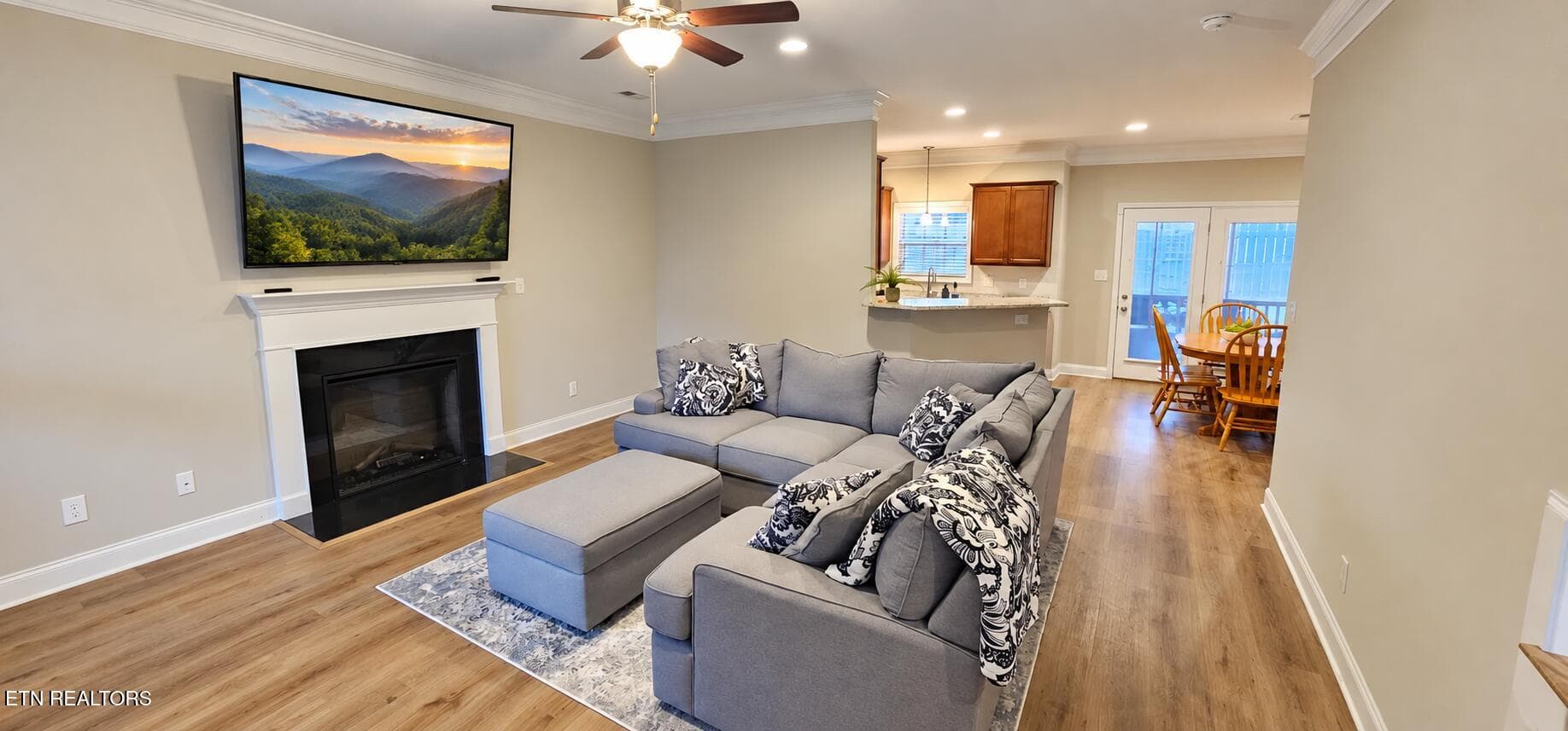 Living room - 5947 Honeycrisp Rd, Knoxville, TN 37931, Knoxville
