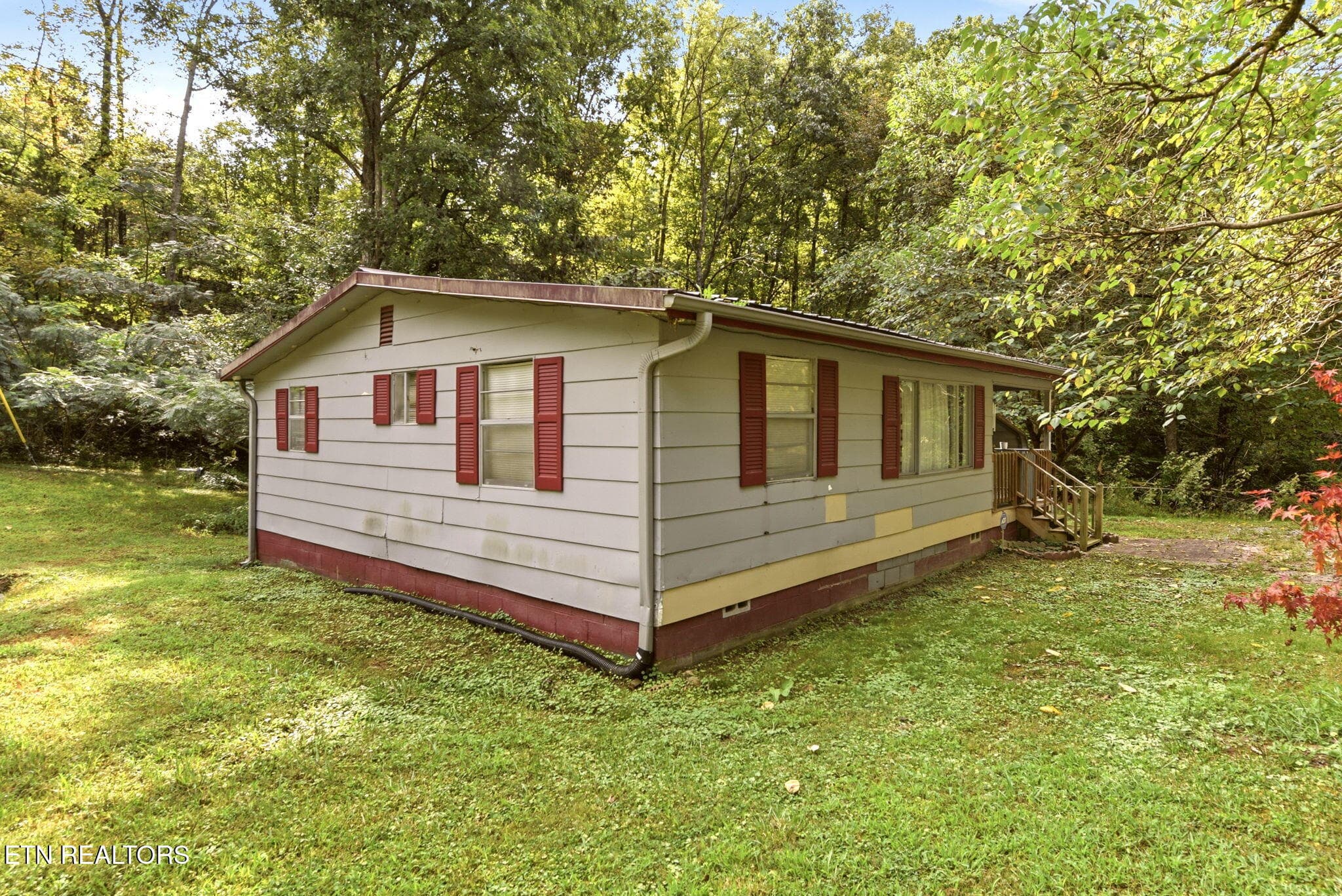 3-web-or-mls-Smith243 (5) - 243 Smith Rd, Clinton, TN 37716