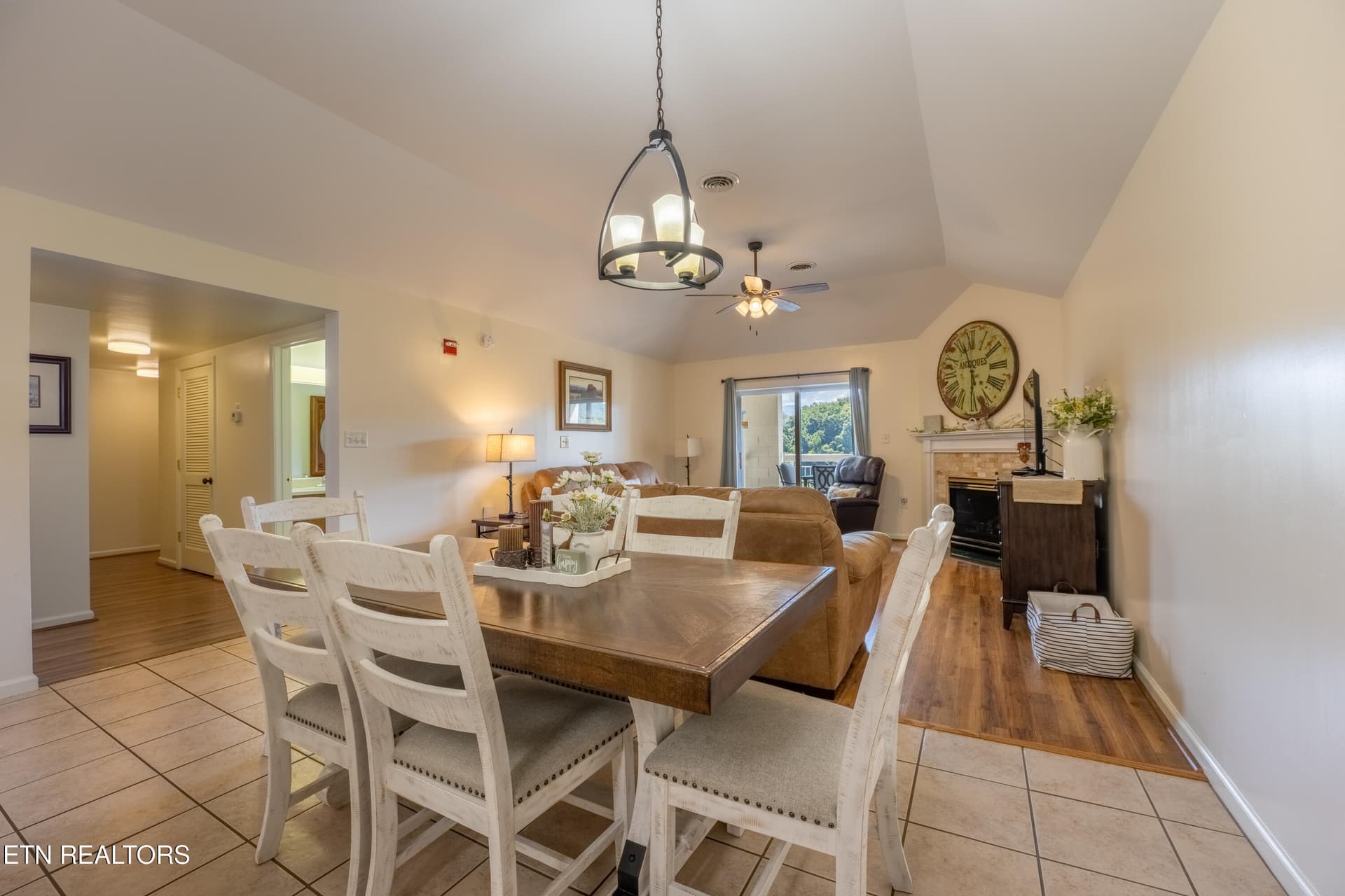 File 7 - 205 Ogle Drive 551, Pigeon Forge, TN 37863
