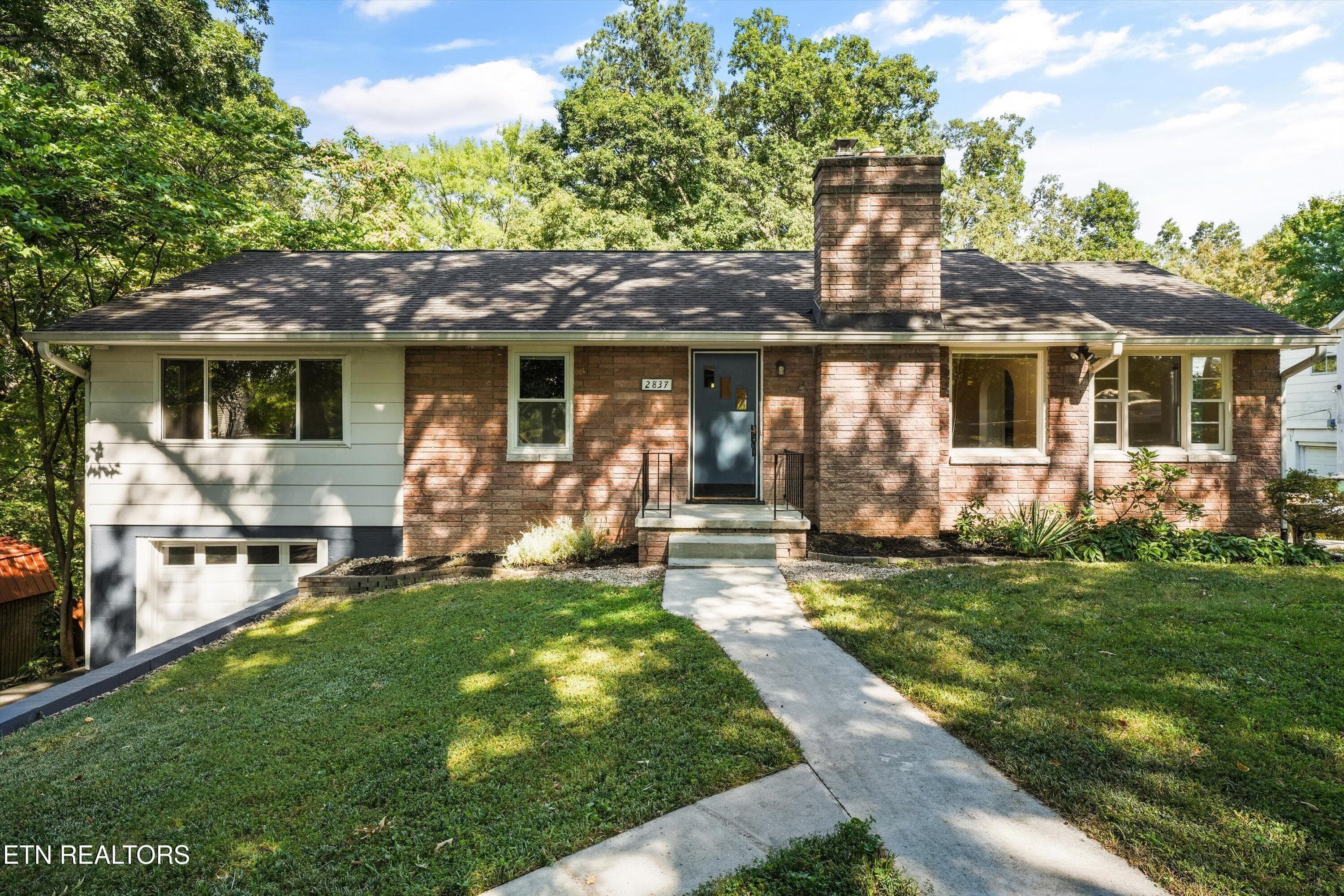 2837 Gaston Ave, Knoxville, TN 37917