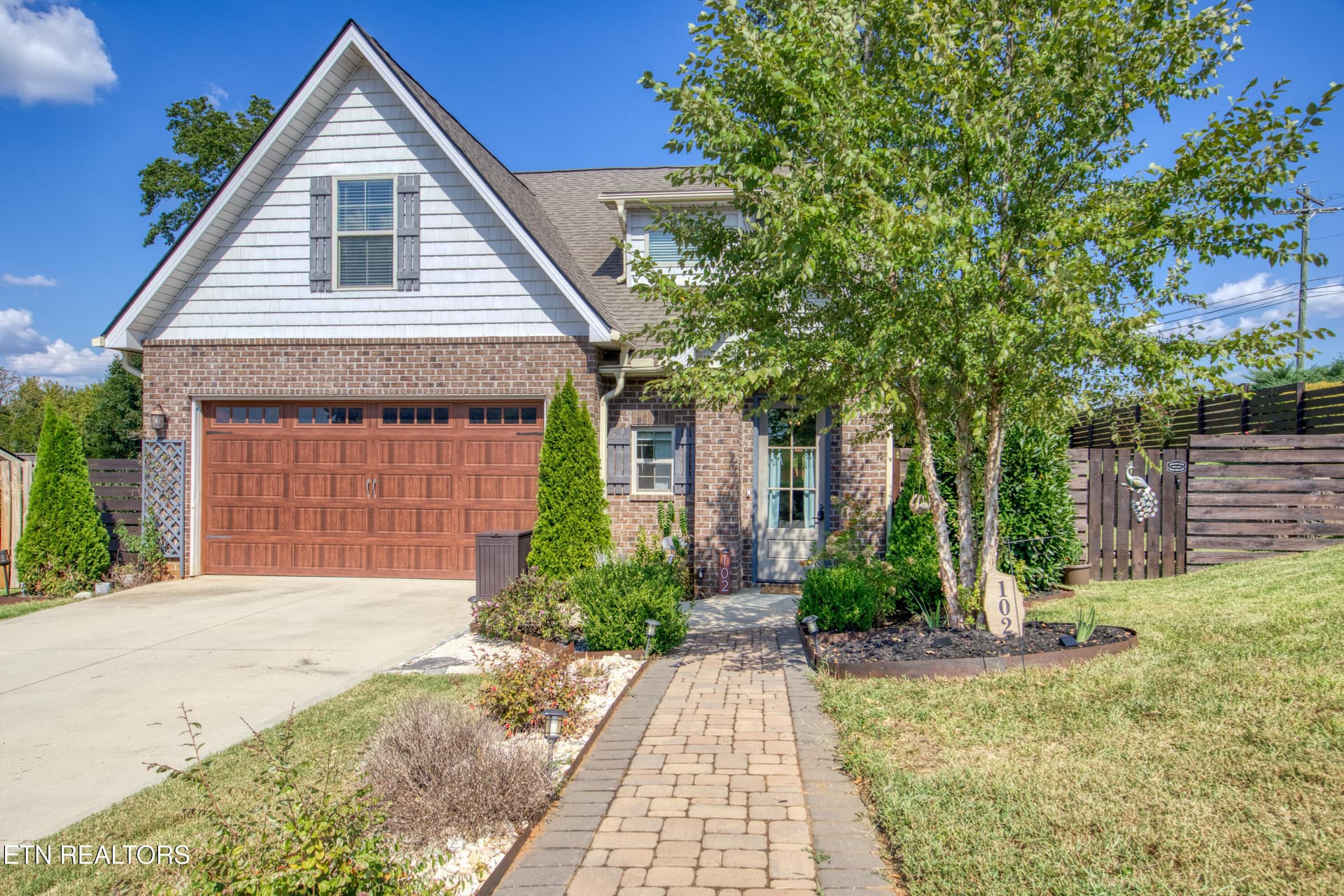 102 Conner Lane, Lenoir City, TN 37772