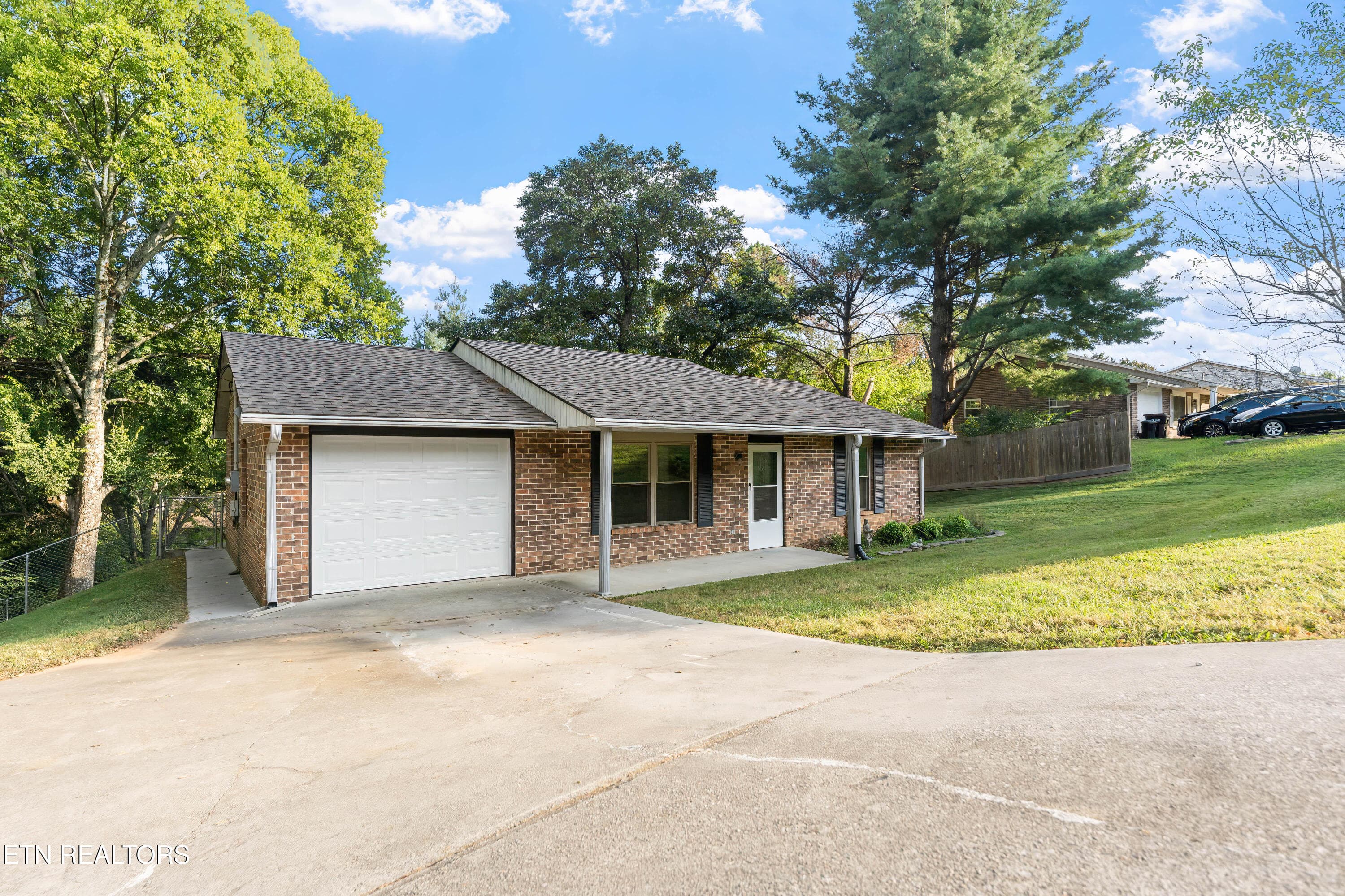 11318 Snyder Road - ranch house for sale - 11318 Snyder Rd, Knoxville, TN 37932, Knoxville