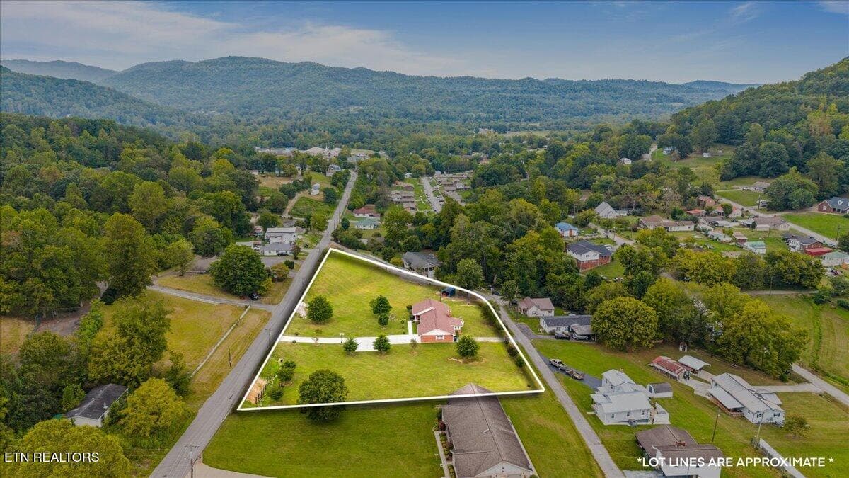 02-531 S Florence Ave - 531 S Florence Ave, Jellico, TN 37762, Jellico