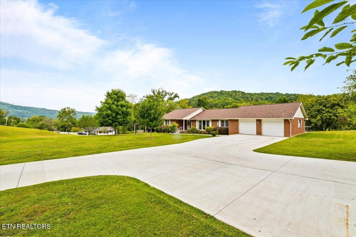 14-531 S Florence Ave - 531 S Florence Ave, Jellico, TN 37762, Jellico