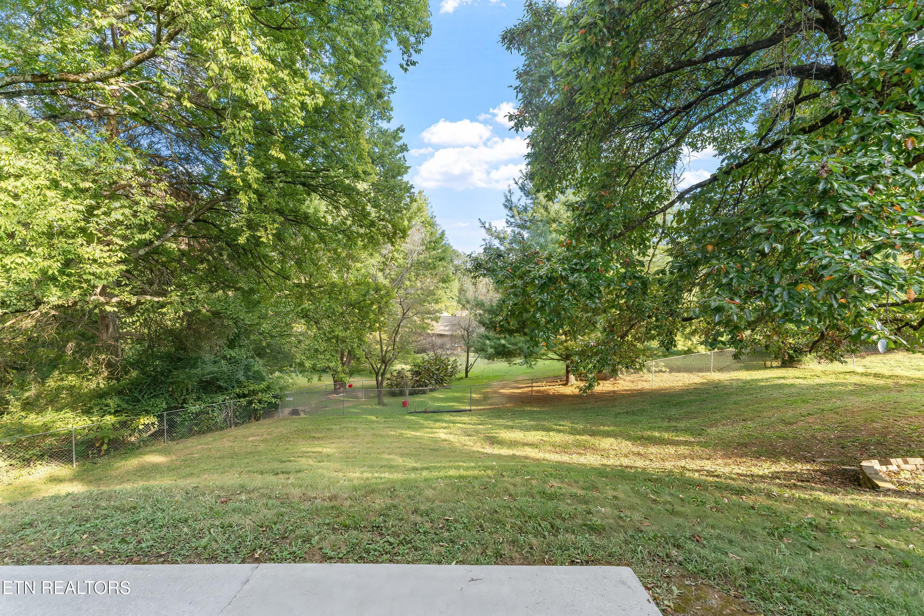 Knoxville house for sale - snyder road - 11318 Snyder Rd, Knoxville, TN 37932, Knoxville
