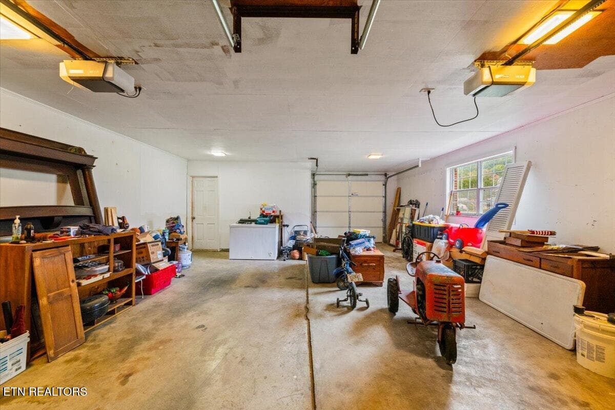 56-531 S Florence Ave - 531 S Florence Ave, Jellico, TN 37762, Jellico