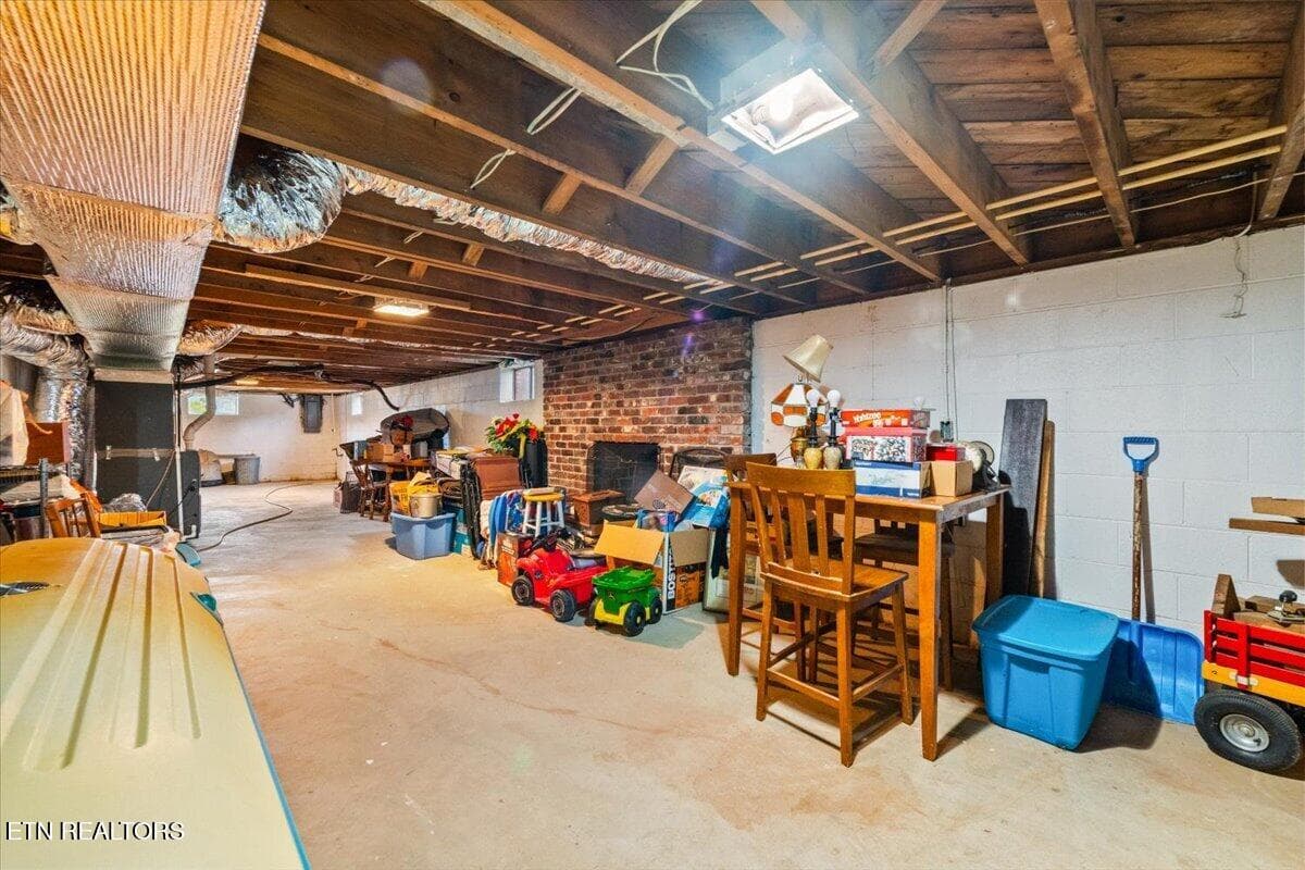 59-531 S Florence Ave - 531 S Florence Ave, Jellico, TN 37762, Jellico