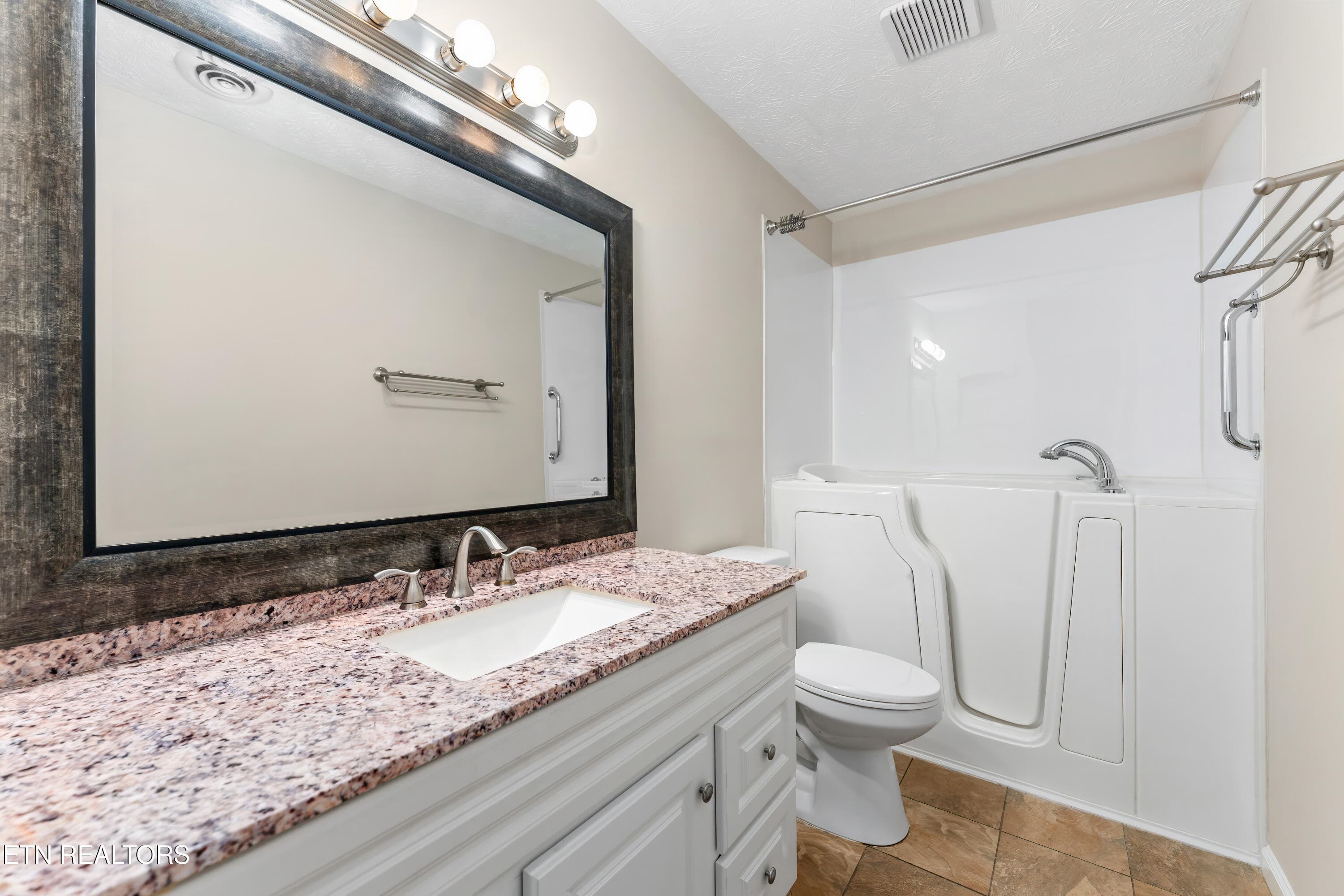 11318 Snyder Rd Home - 11318 Snyder Rd, Knoxville, TN 37932, Knoxville